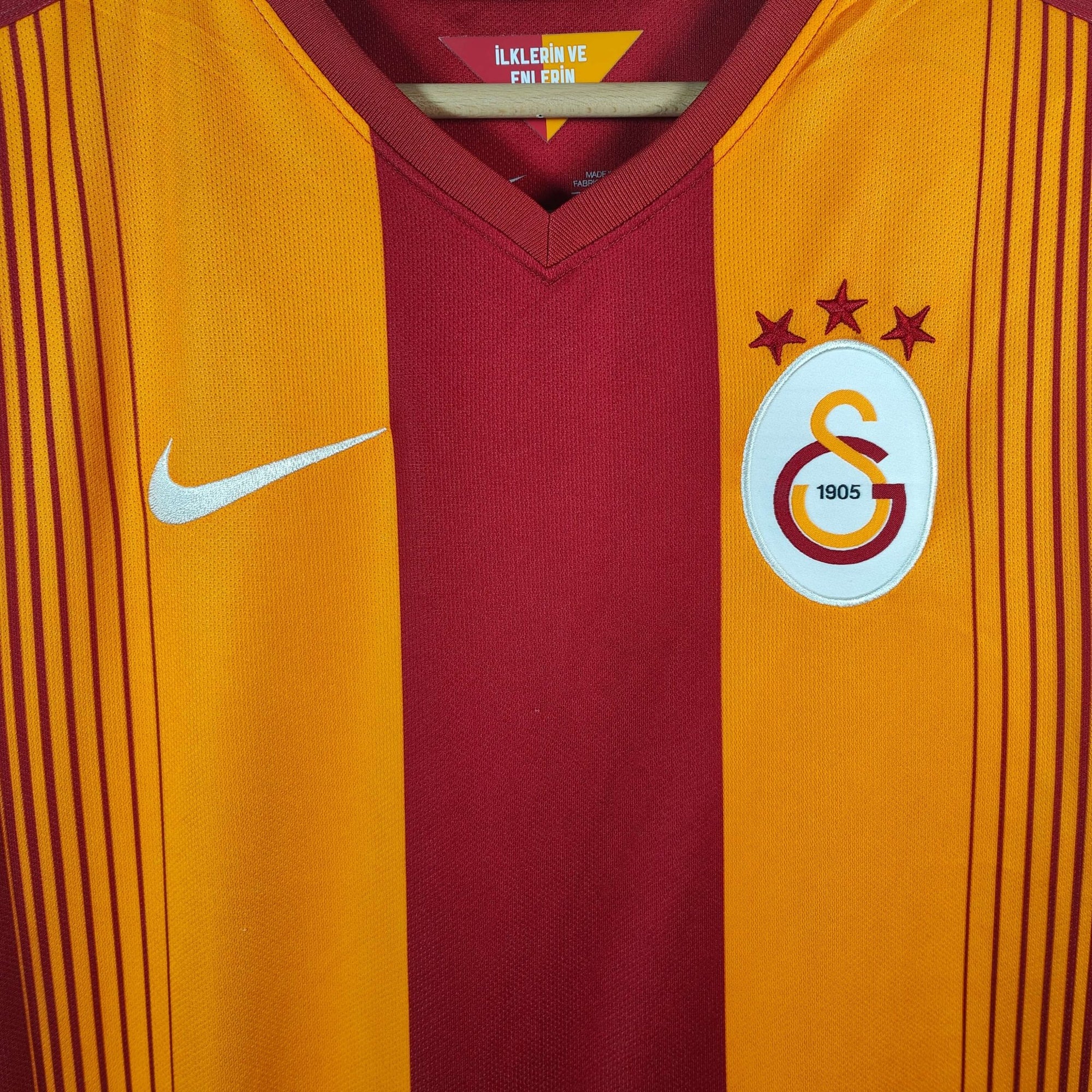 2014 - 15 Galatasaray Home Shirt Sneijder LS 10 - 8.5/10 - (L) - Eternal Pitch