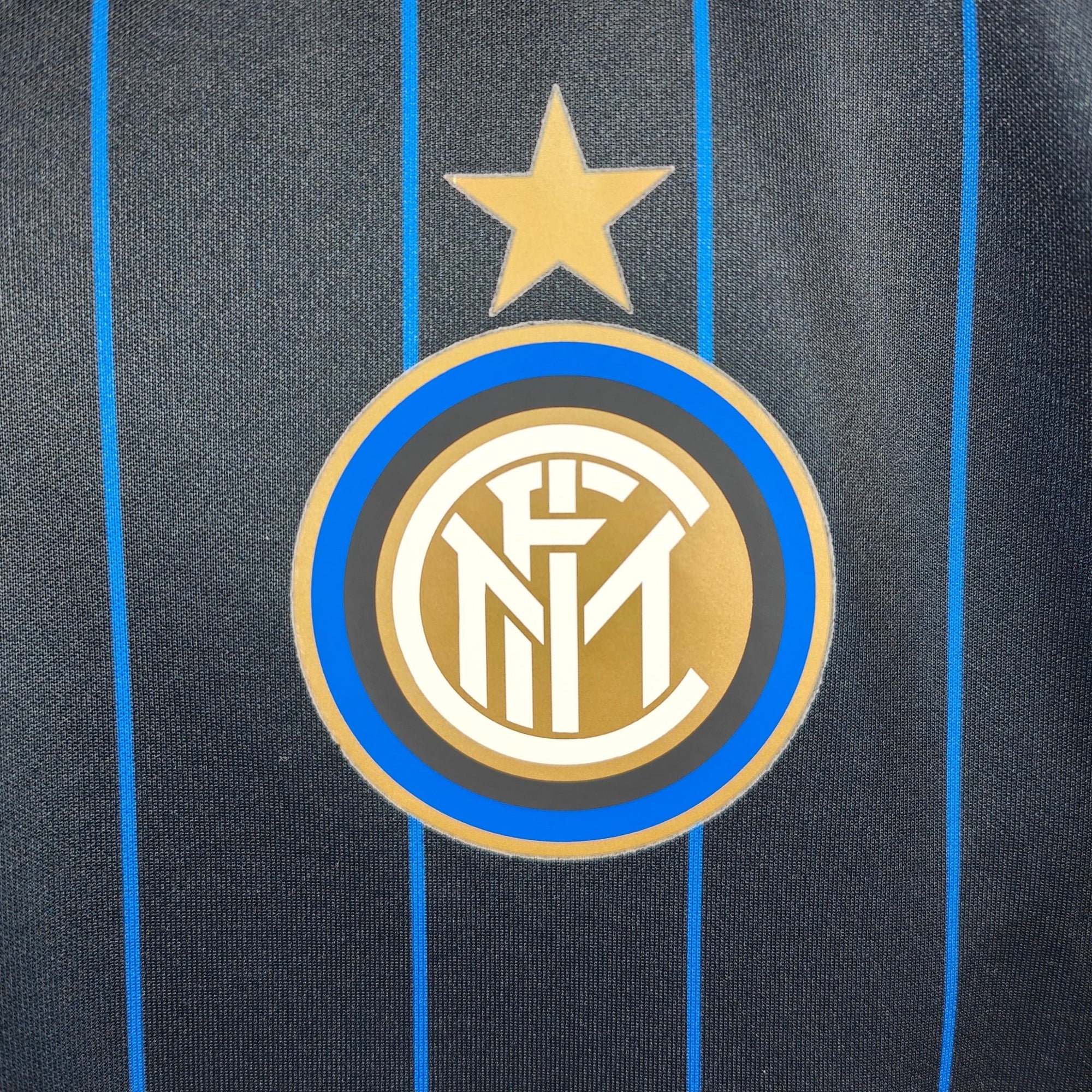 2014 - 15 Inter Milan Home Shirt Sheap version - 8.5/10 - (M) - Eternal Pitch