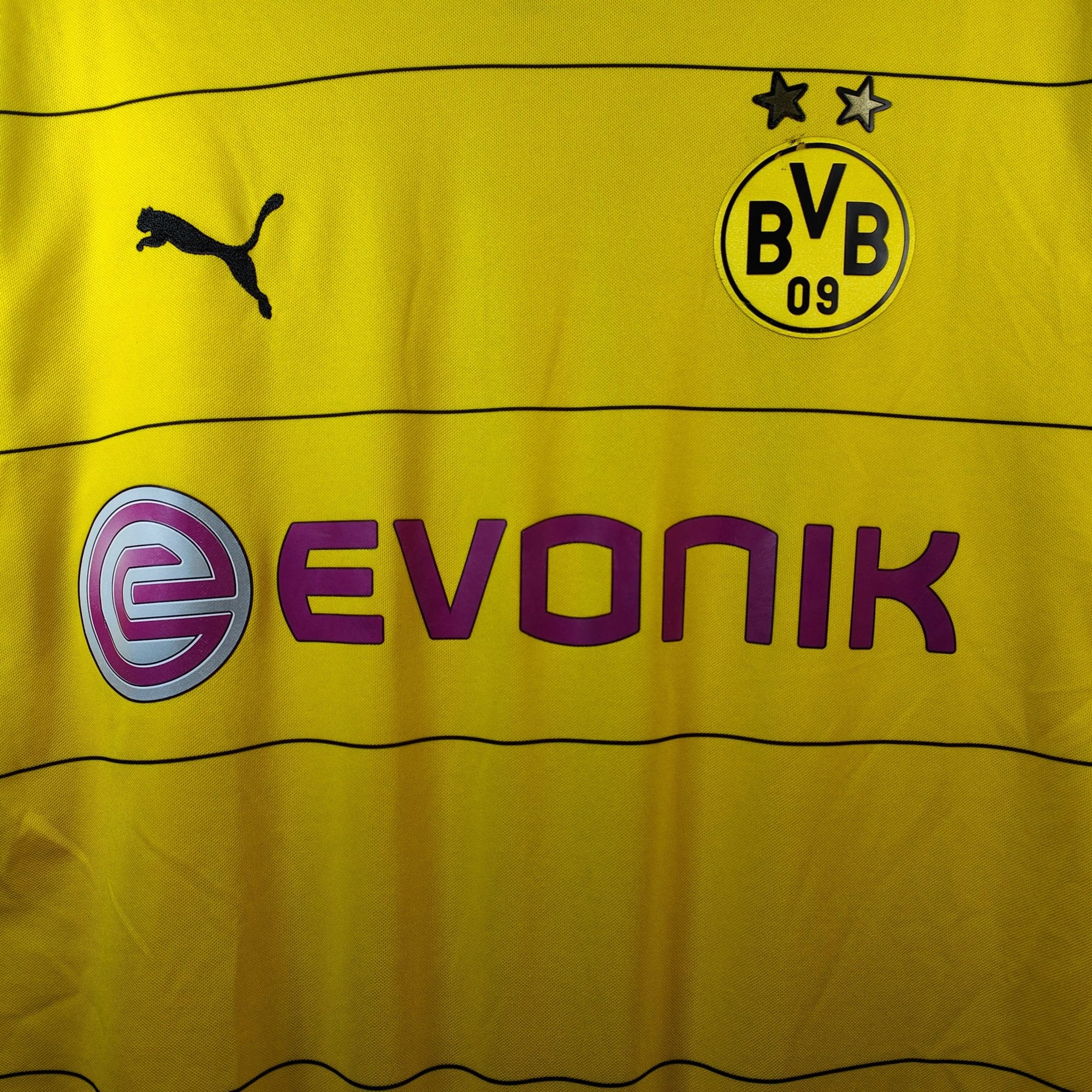 2015 - 16 Dortmund Home Shirt Aubameyang 17 (L) - Eternal Pitch