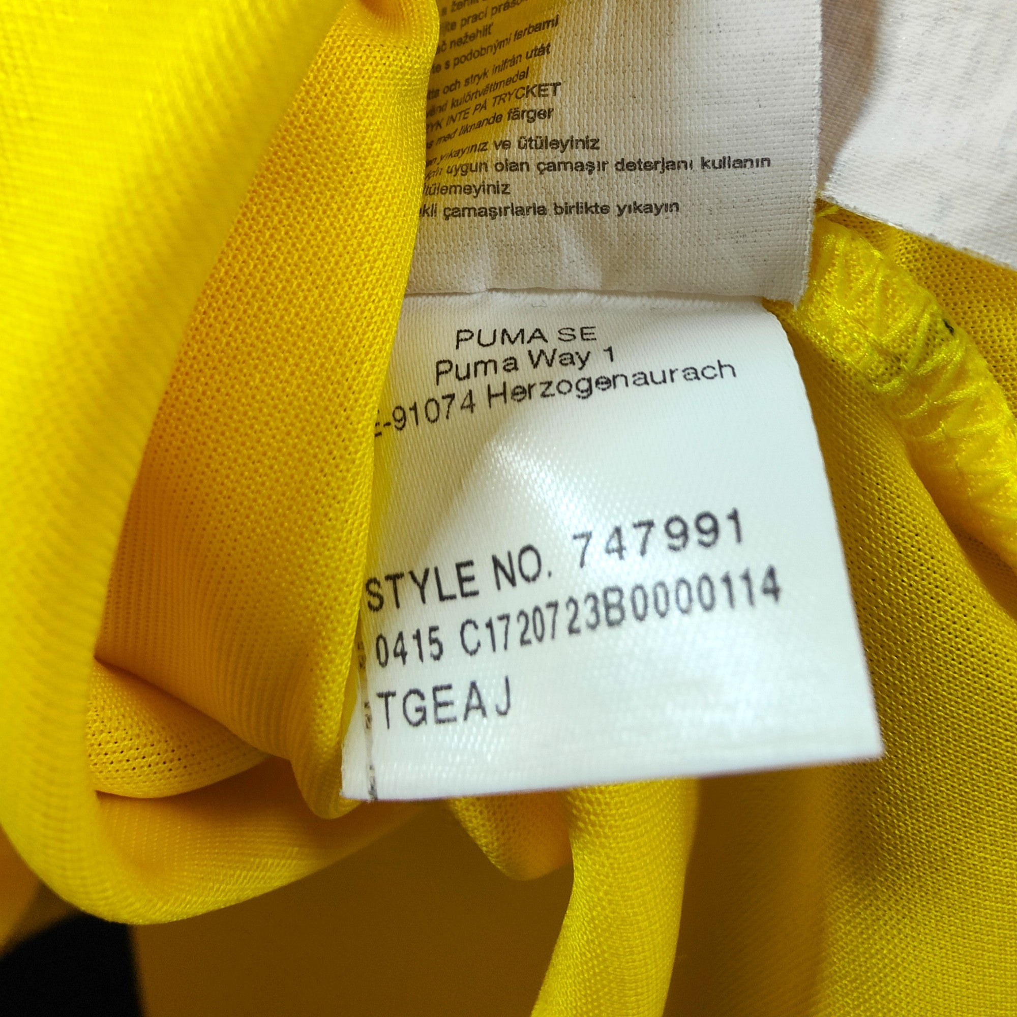 2015 - 16 Dortmund Home Shirt Reus 11 - 8/10 - (M) - Eternal Pitch