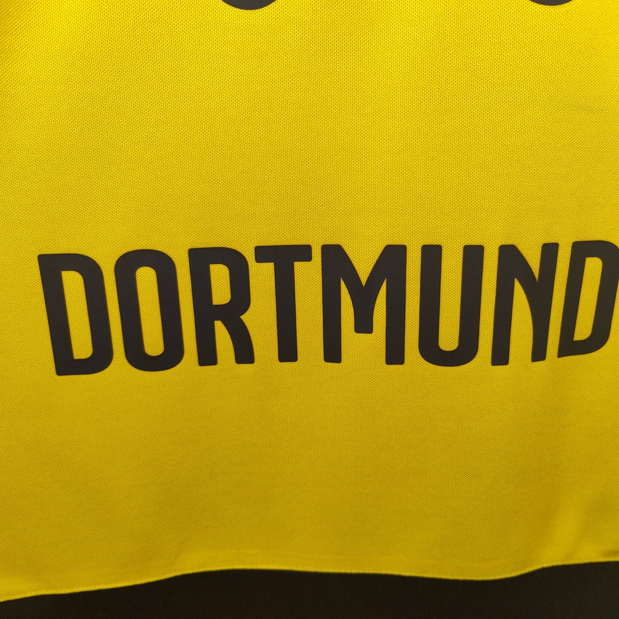 2015 - 16 Dortmund Home Shirt Reus 11 - 9/10 - (M) - Eternal Pitch