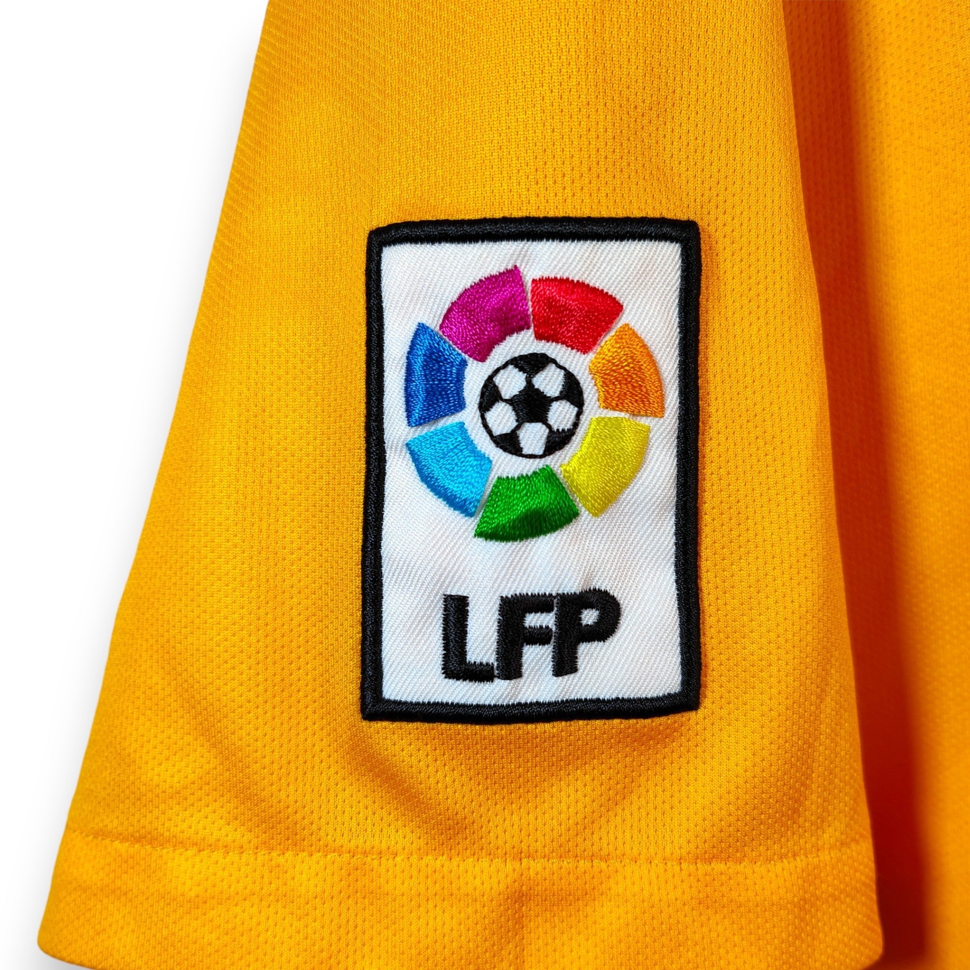 2015 - 16 FC Barcelona Away Shirt Messi 10 (XL) - Eternal Pitch