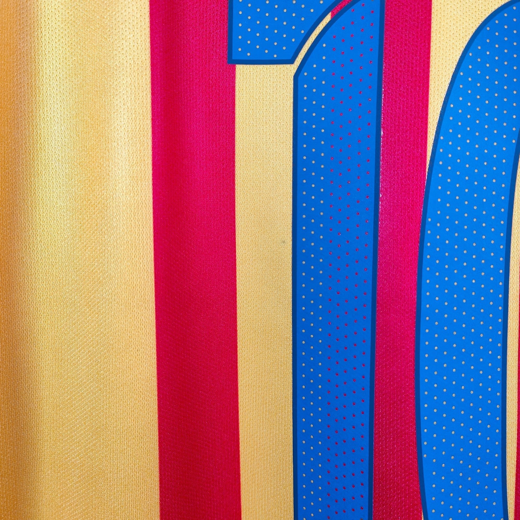 2015 - 16 FC Barcelona Away Shirt Messi 10 (XL) - Eternal Pitch
