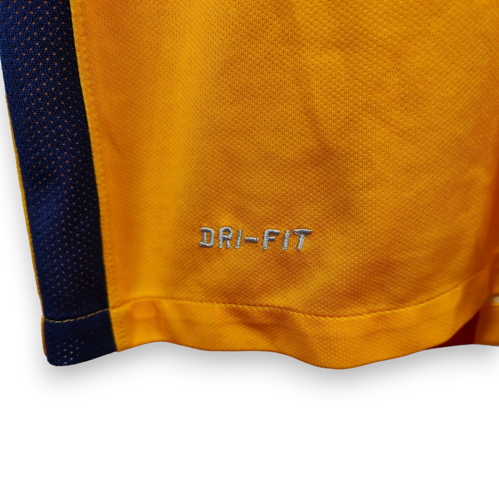 2015 - 16 FC Barcelona Away Shirt Messi 10 (XL) - Eternal Pitch