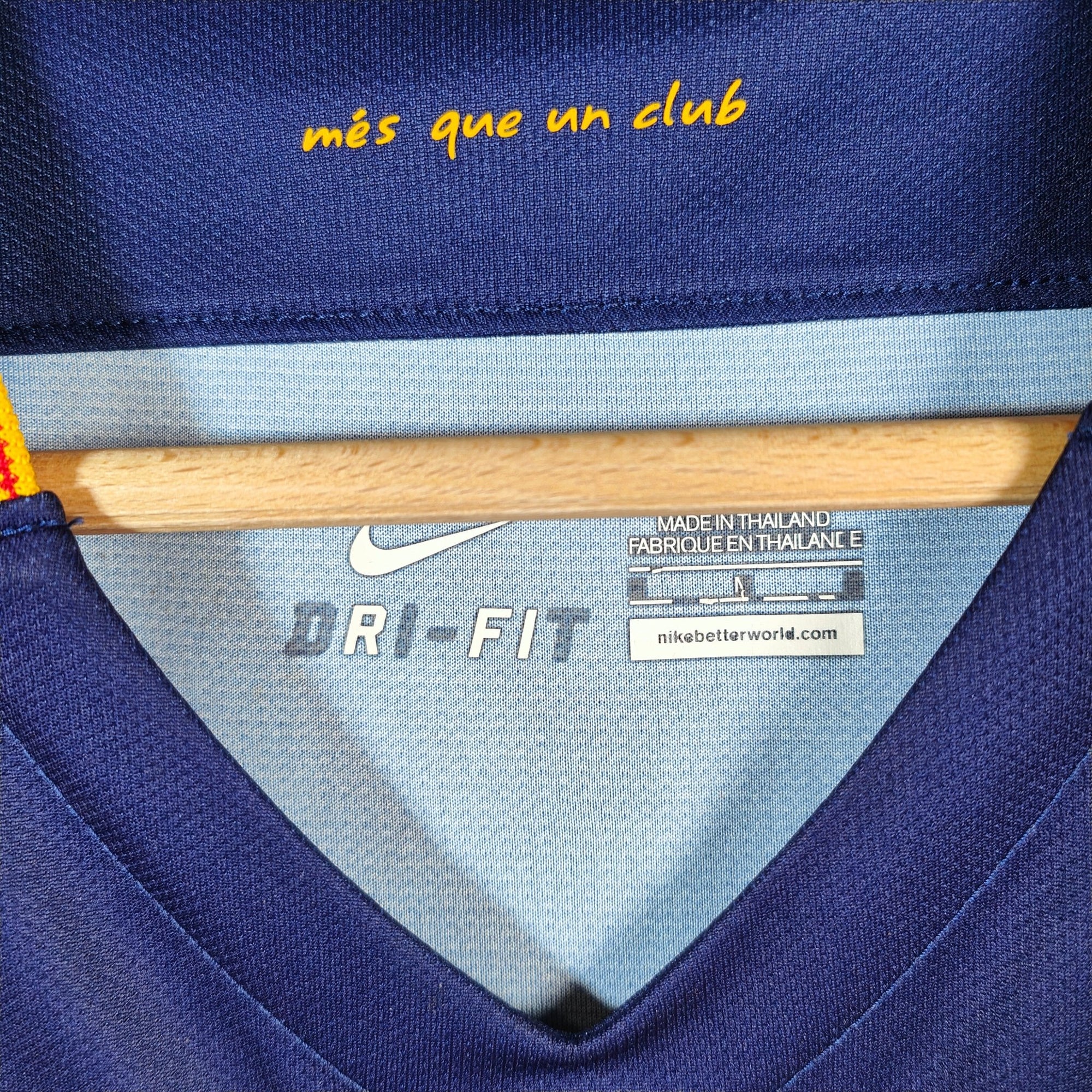 2015 - 16 FC Barcelona Home Shirt Messi 10 - 9.5/10 - (M) - Eternal Pitch