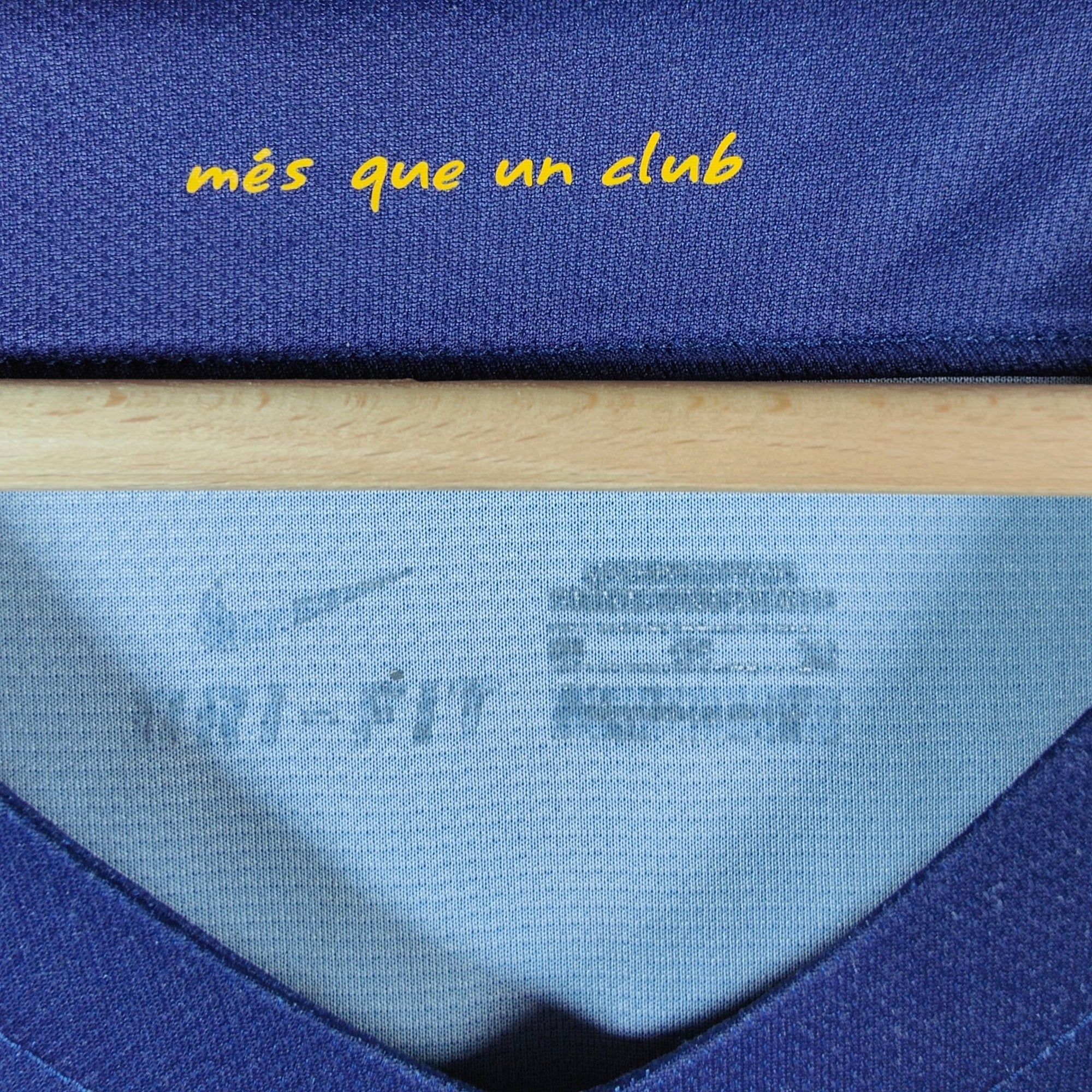 2015 - 16 FC Barcelona Home Shirt Neymar 11 (XL) - Eternal Pitch