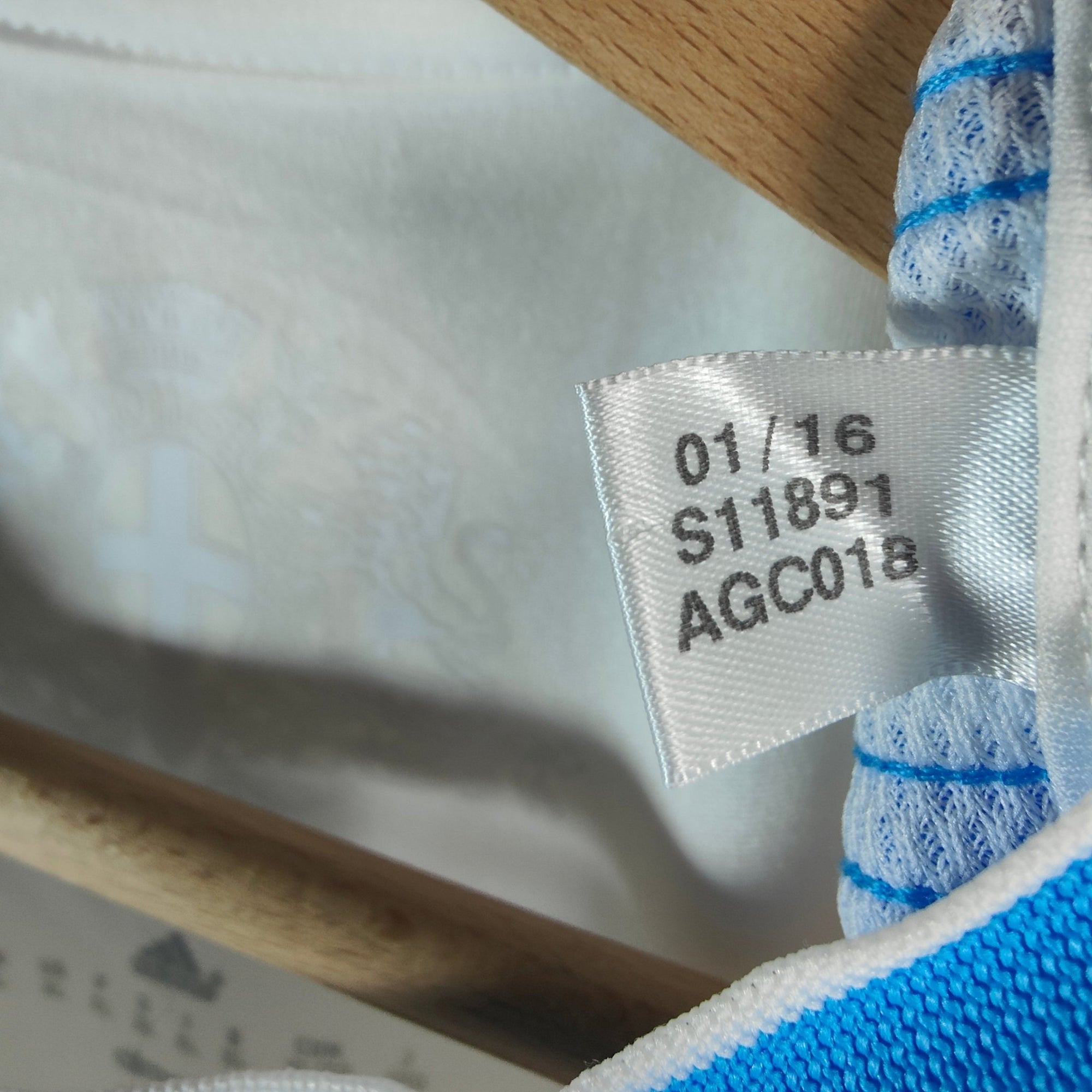 2015 - 16 Olympique Marseille Home Shirt (XL) - Eternal Pitch