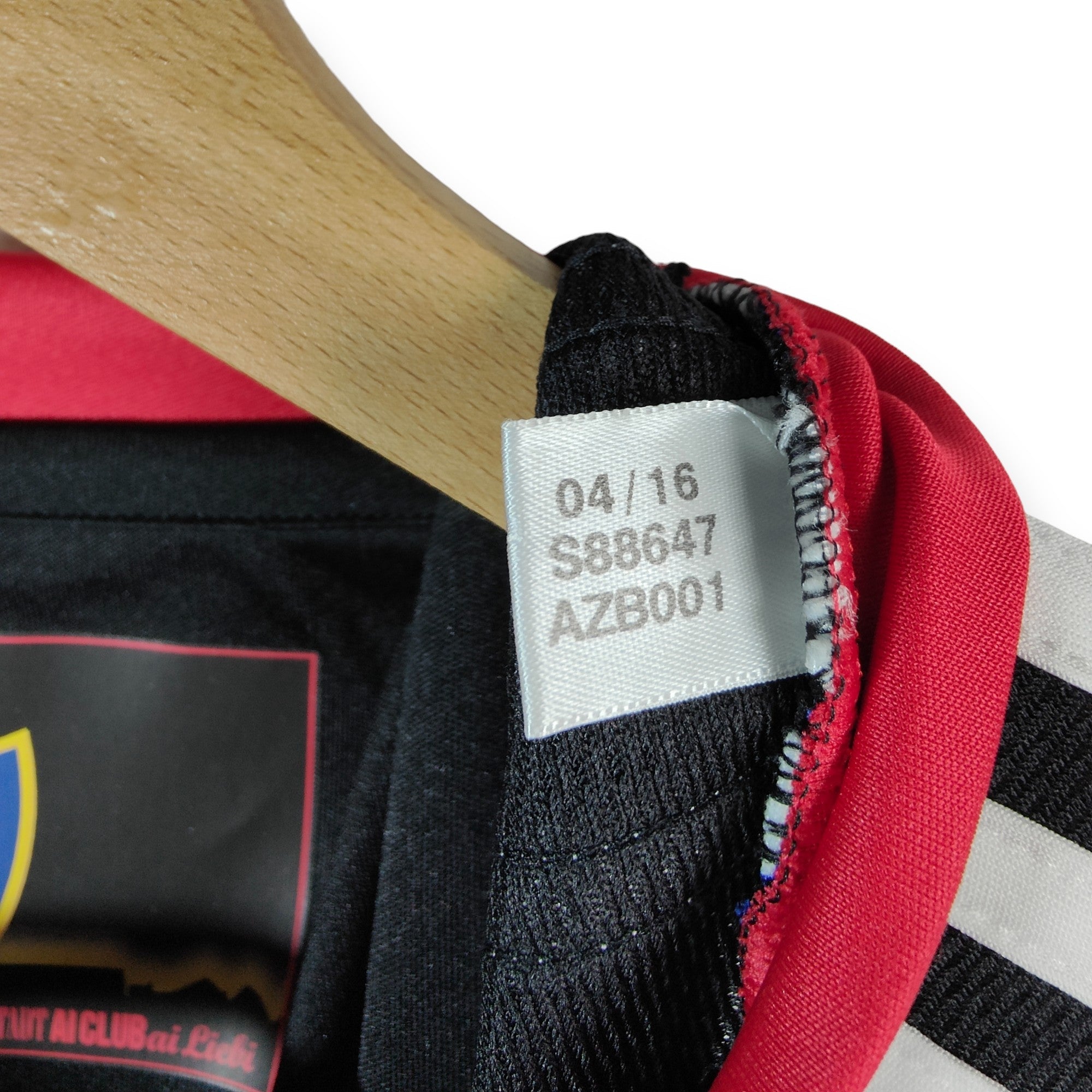 2015 - 17 FC Basel Home Shirt (M) - Eternal Pitch