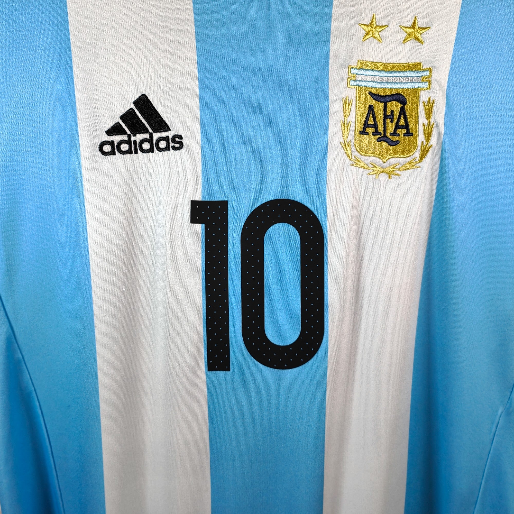2016 - 17 Argentina Home Shirt Messi 10 (L) - Eternal Pitch