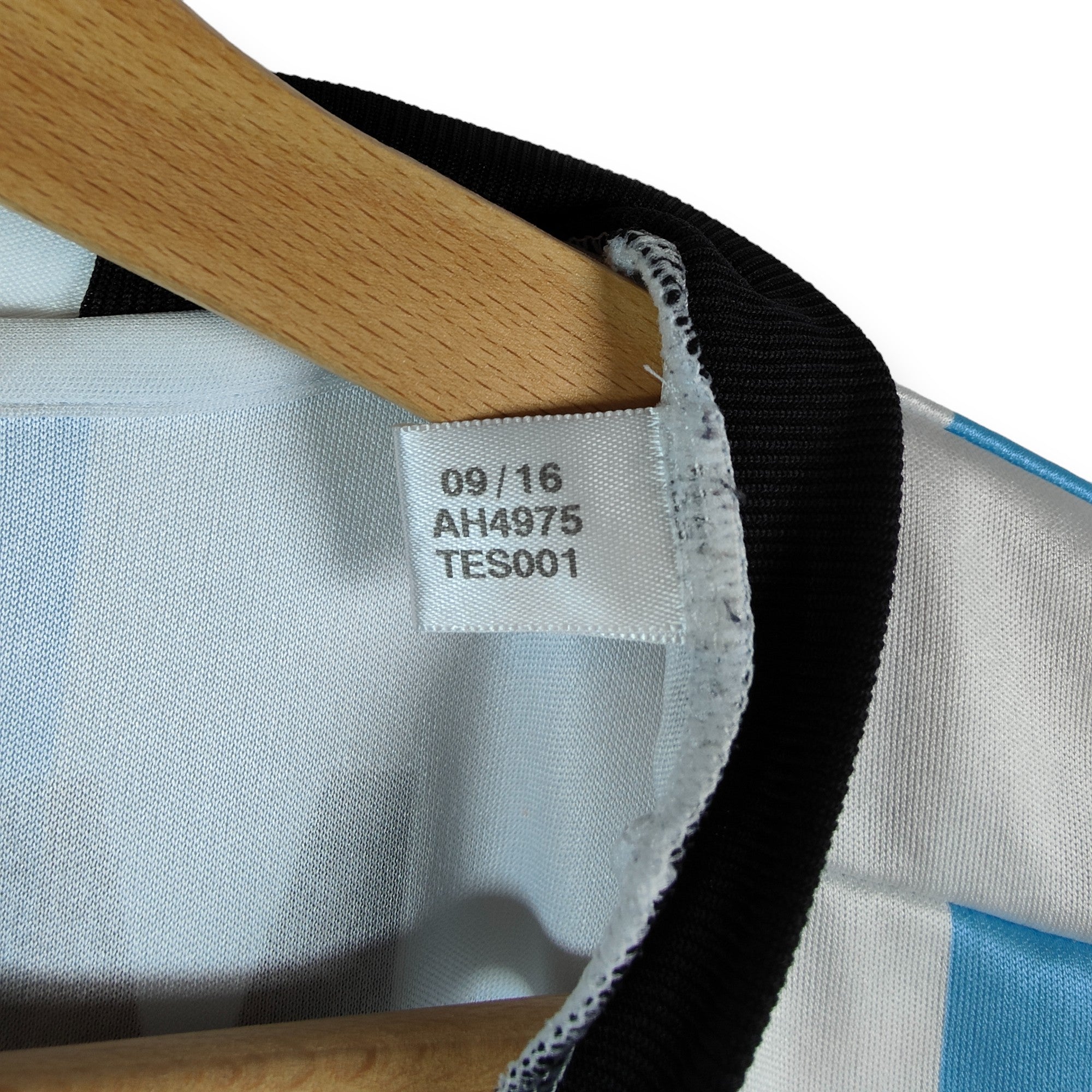 2016 - 17 Argentina Home Shirt Messi 10 (L) - Eternal Pitch