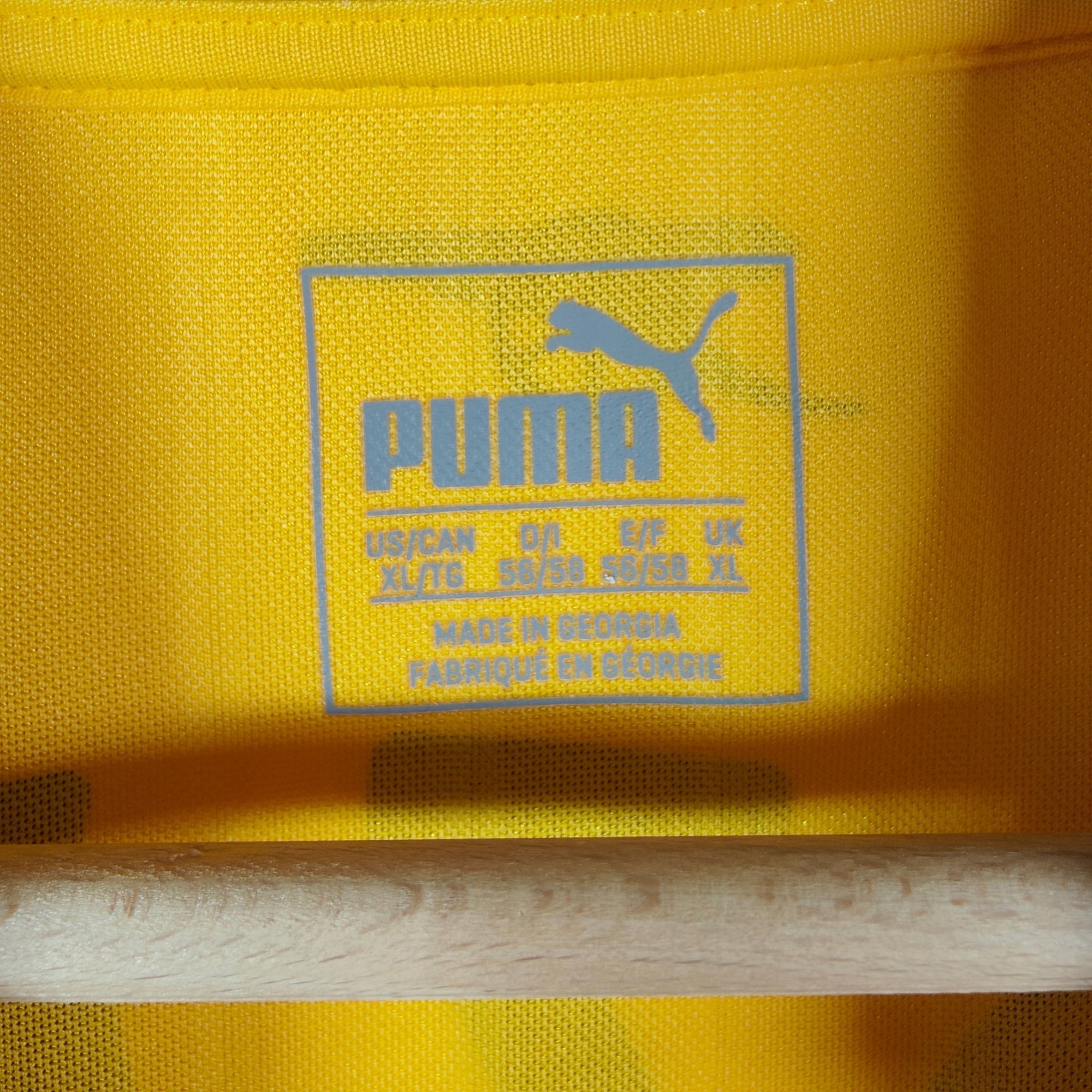 2016 - 17 Arsenal Away Shirt Ozil 11 - 9/10 - (XL) - Eternal Pitch