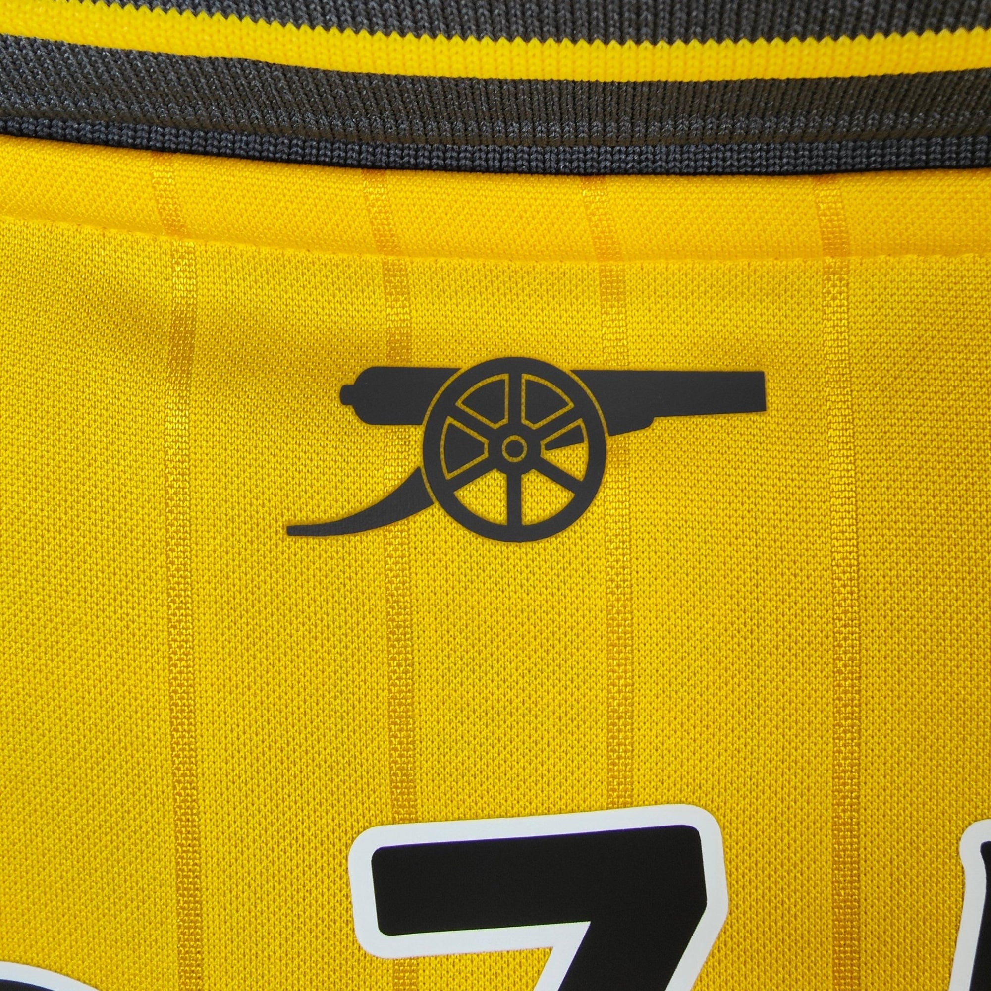 2016 - 17 Arsenal Away Shirt Ozil 11 - 9/10 - (XL) - Eternal Pitch