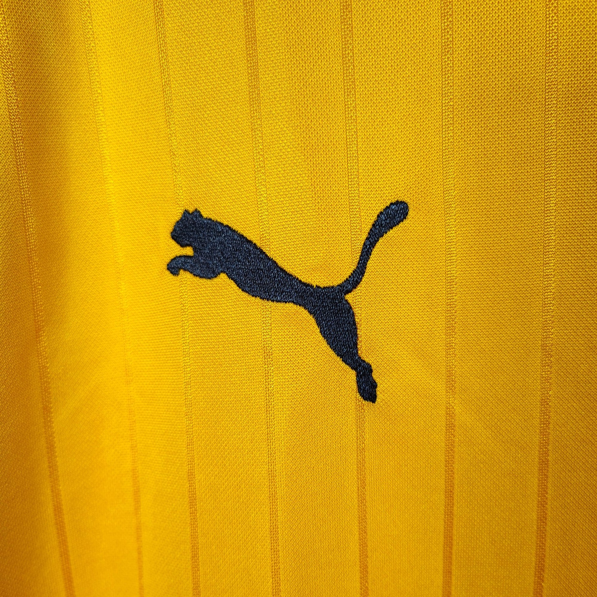 2016 - 17 Arsenal Away Shirt Ozil 11 - 9/10 - (XL) - Eternal Pitch