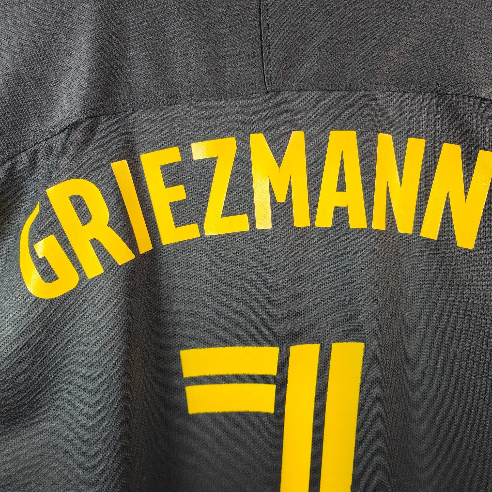 2016 - 17 Atletico Madrid Away Shirt Griezmann 7 - 6/10 - (M) - Eternal Pitch