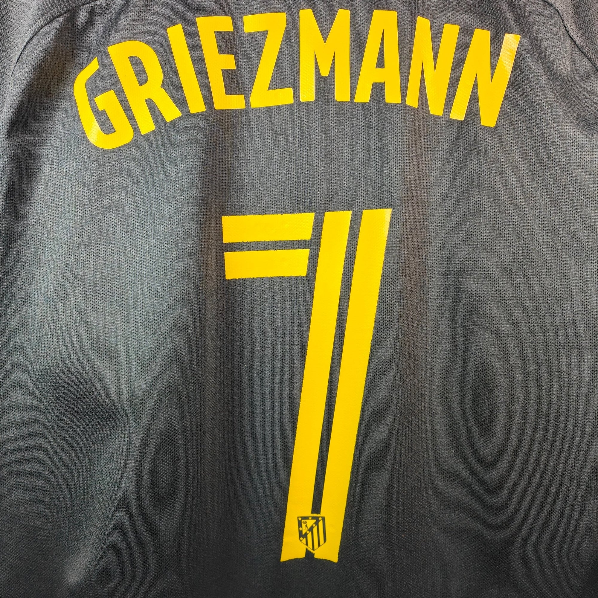 2016 - 17 Atletico Madrid Away Shirt Griezmann 7 - 6/10 - (M) - Eternal Pitch
