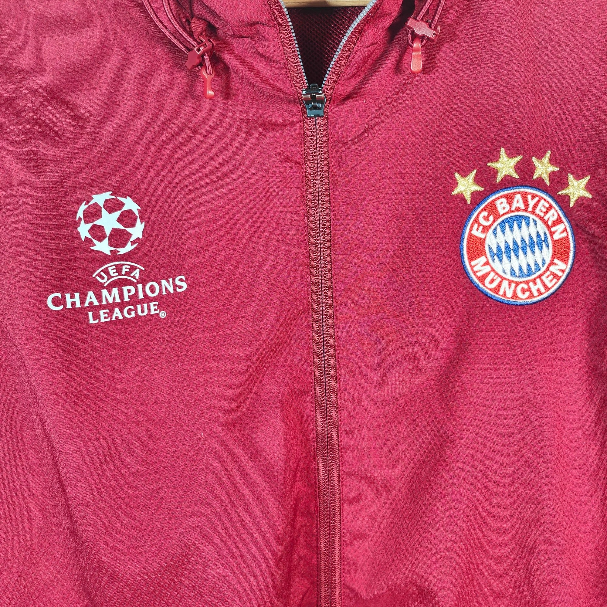 2016 - 17 Bayern Munich Vest - 9/10 - (M) - Eternal Pitch