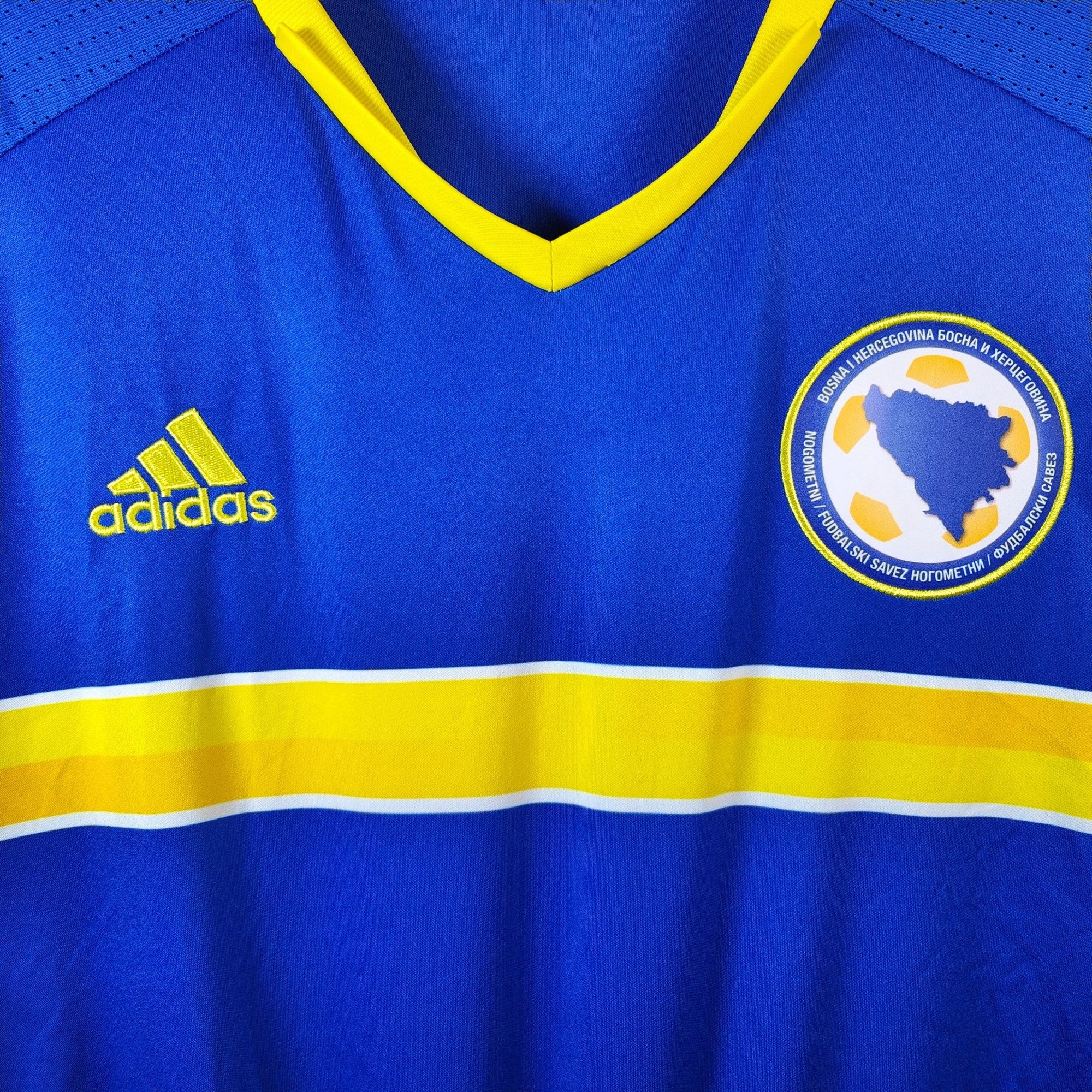 2016 - 17 Bosnia Home Shirt - 8/10 - (XL) - Eternal Pitch