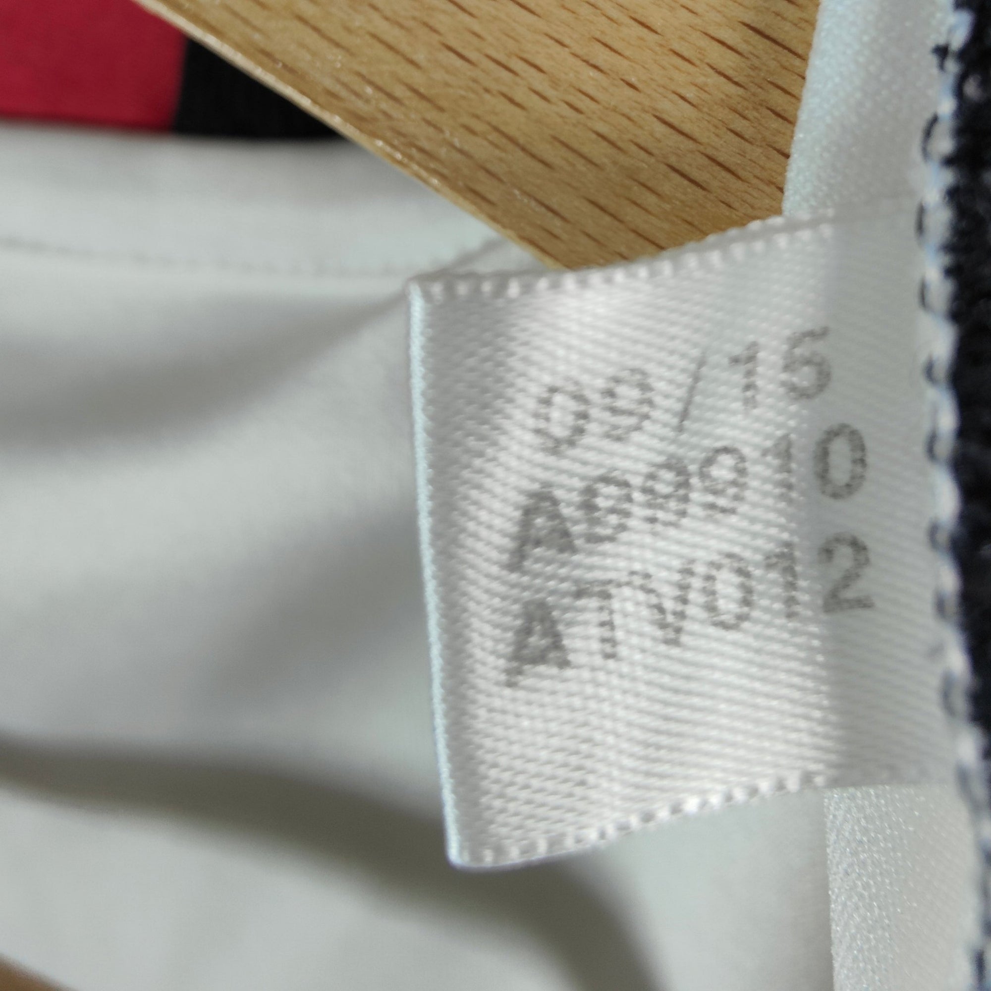 2016 - 17 Denmark Away Shirt - 9.5/10 - (L) - Eternal Pitch