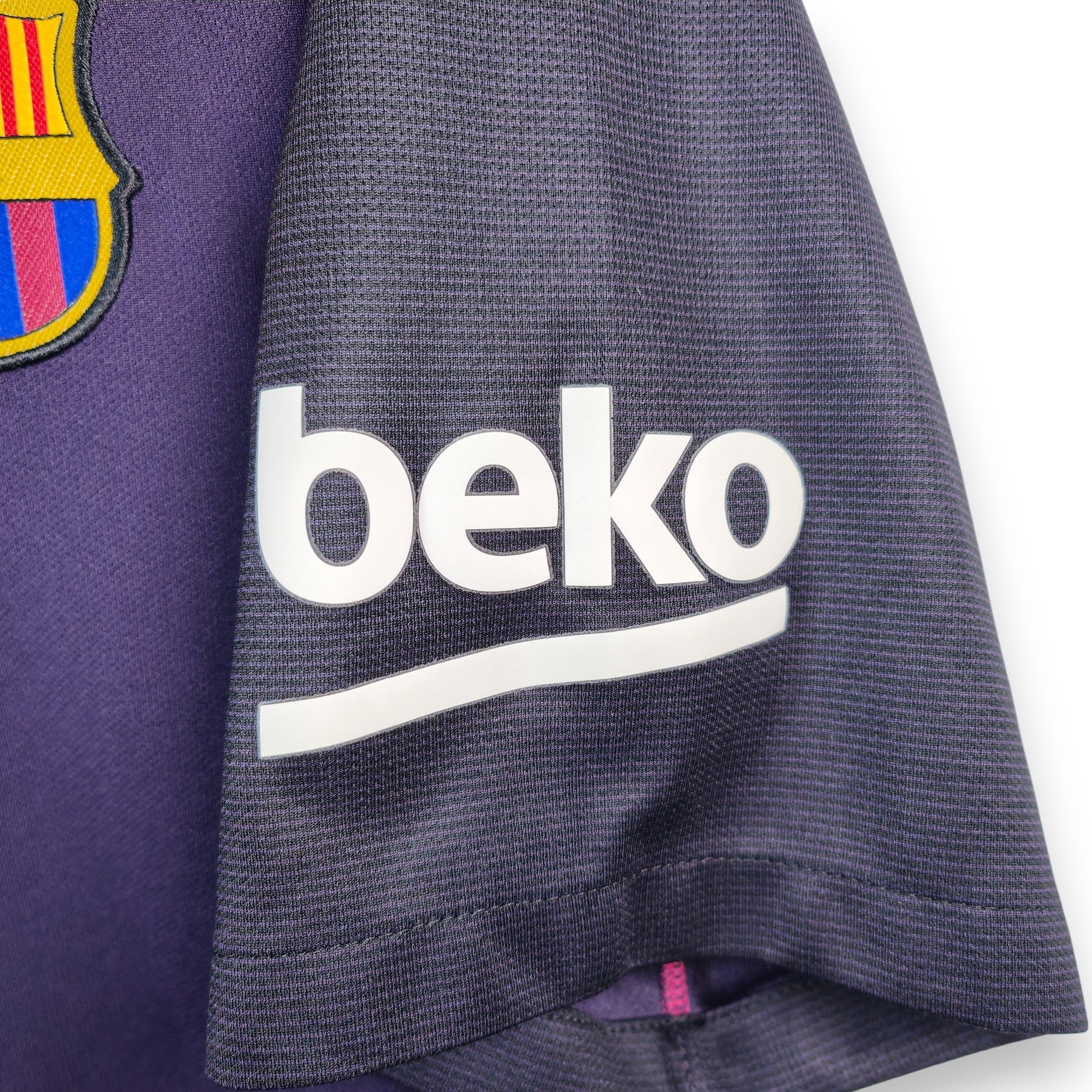 2016 - 17 FC Barcelona Away Shirt Neymar 11 (L) - Eternal Pitch