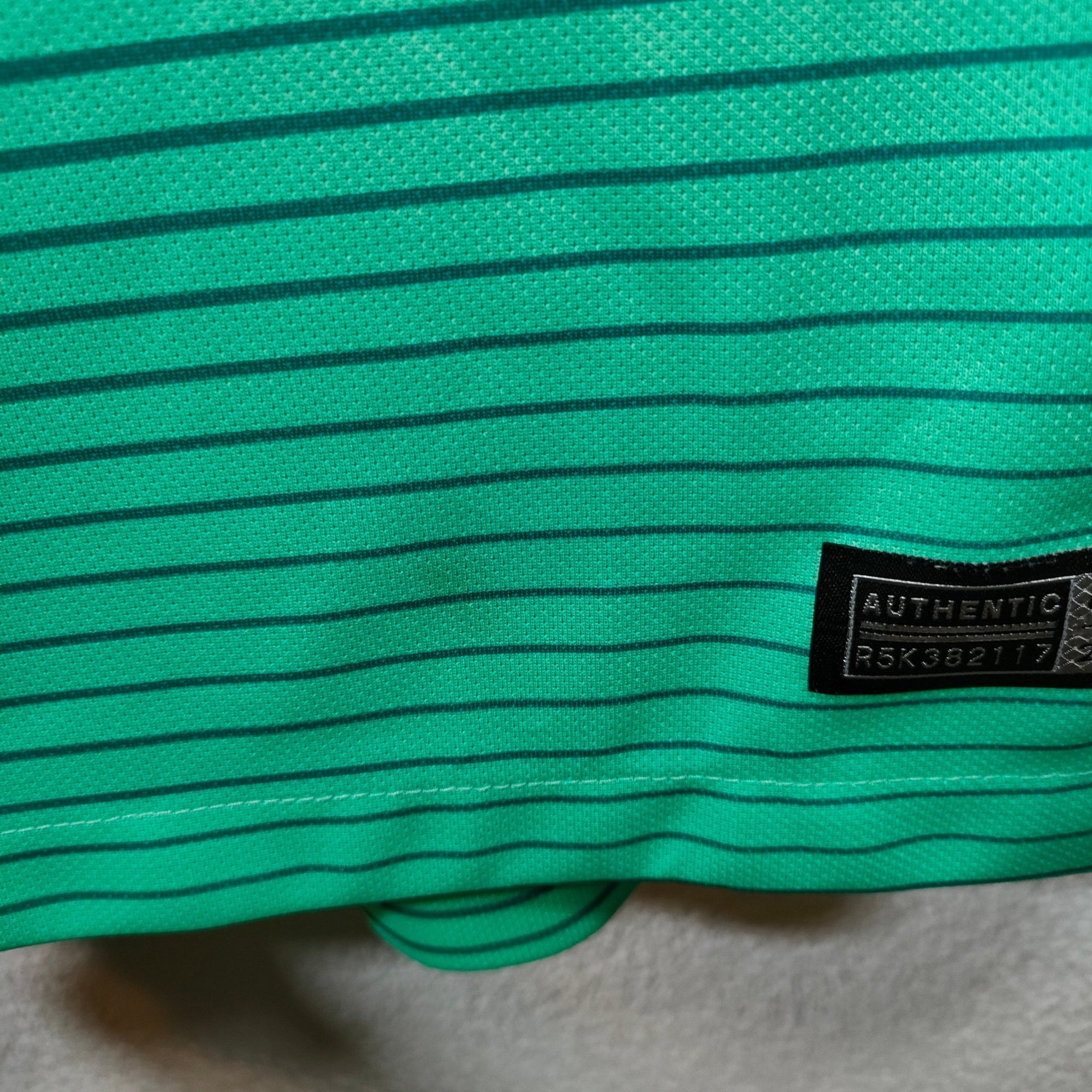 2016 - 17 FC Barcelona Third Shirt Messi 10 - 9/10 - (XL) - Eternal Pitch