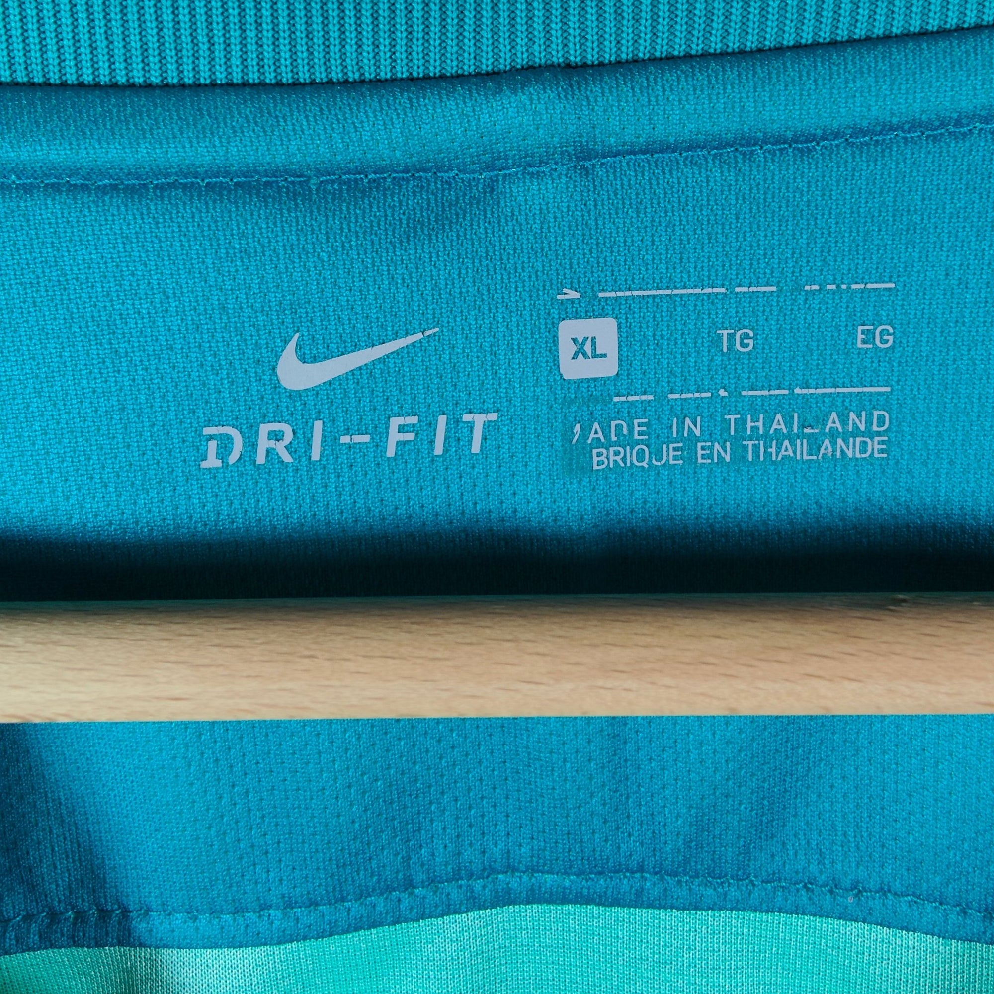 2016 - 17 FC Barcelona Third Shirt Neymar 11 - 9.5/10 - (XL) - Eternal Pitch