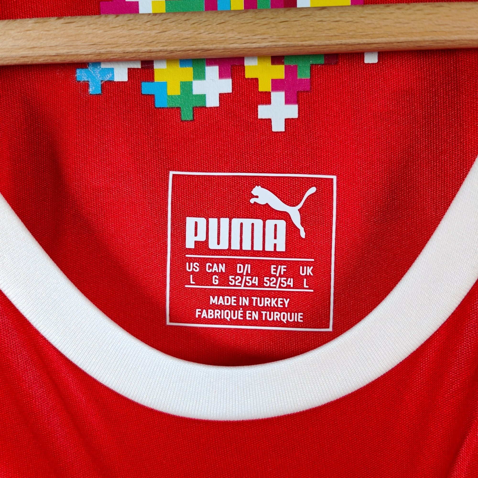 2016 - 17 Switzerland Home Shirt Behrami 11 (L) - Eternal Pitch