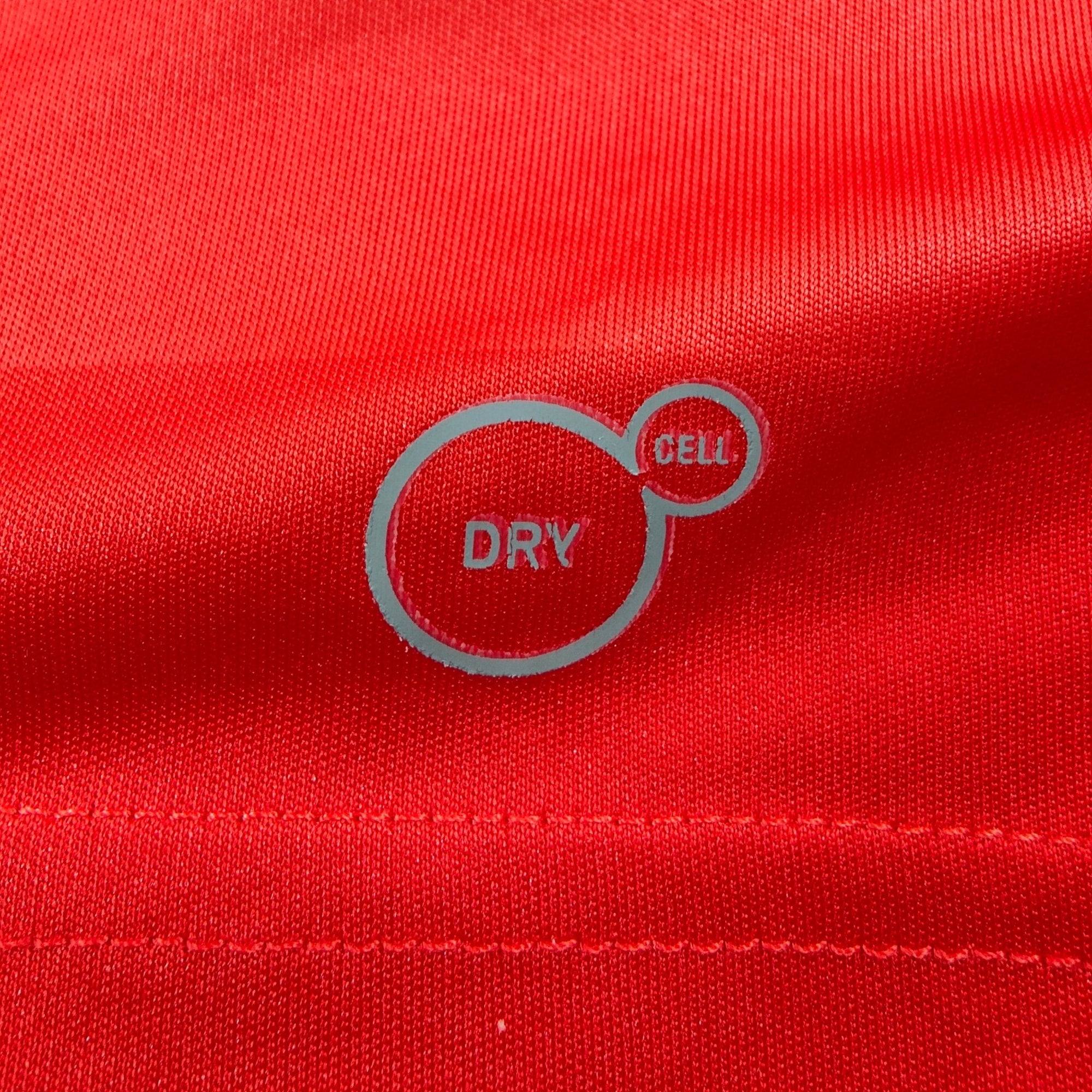 2016 - 17 Switzerland Home Shirt (L) - Eternal Pitch