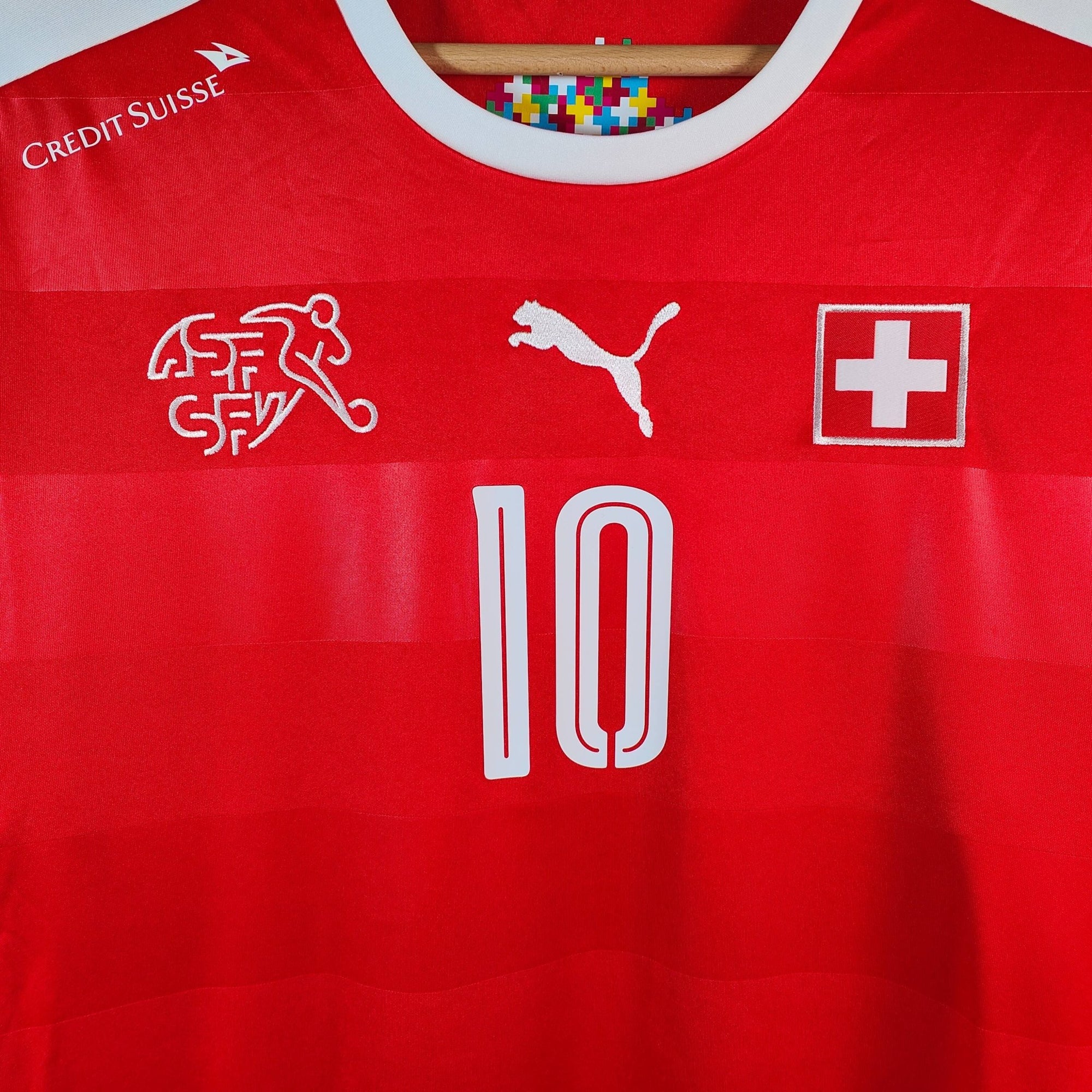 2016 - 17 Switzerland Home Shirt Xhaka 10 - 9/10 - (M) - Eternal Pitch