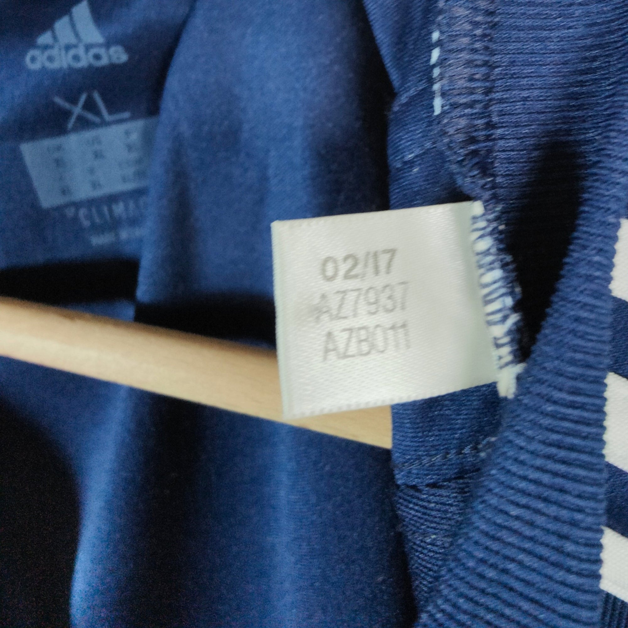 2017 - 18 Bayern Munich Away Shirt - 9.5/10 - (XL) - Eternal Pitch