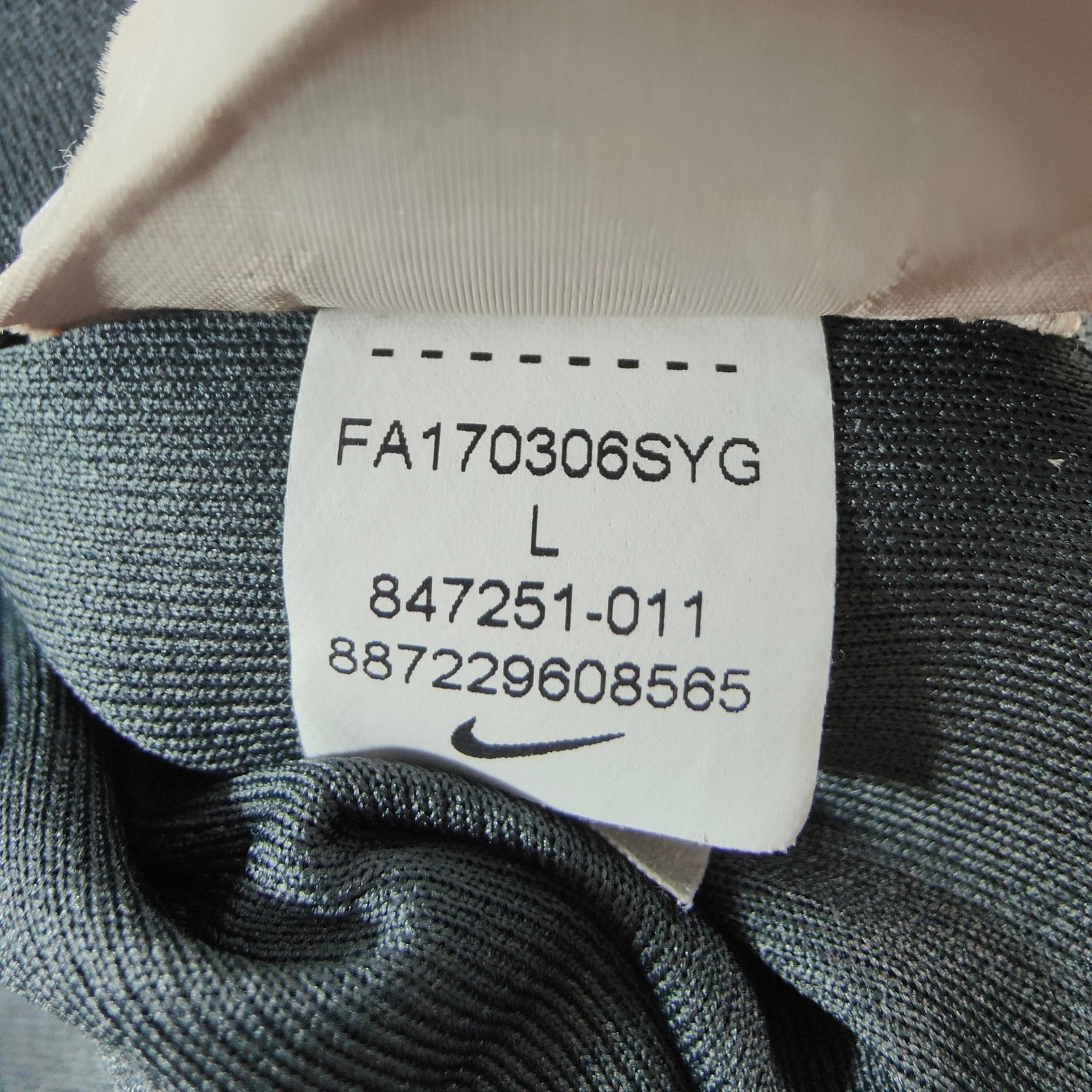 2017 - 18 FC Barcelona GK Shirt - 8/10 - (L) - Eternal Pitch