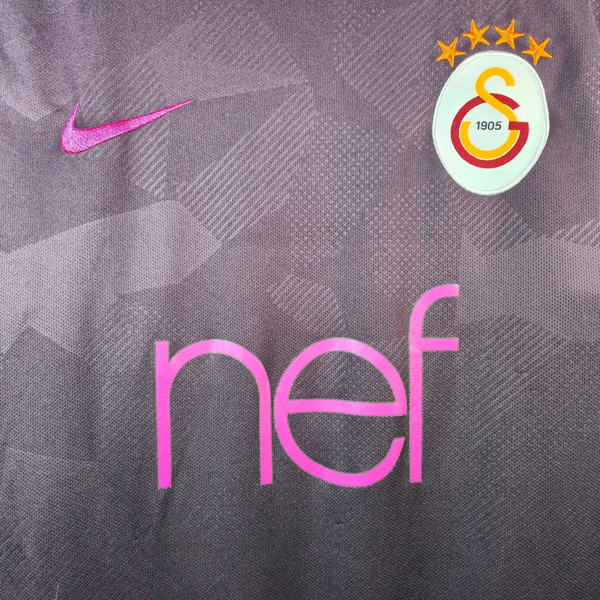 2017 - 18 Galatasaray Third Shirt (M) - Eternal Pitch