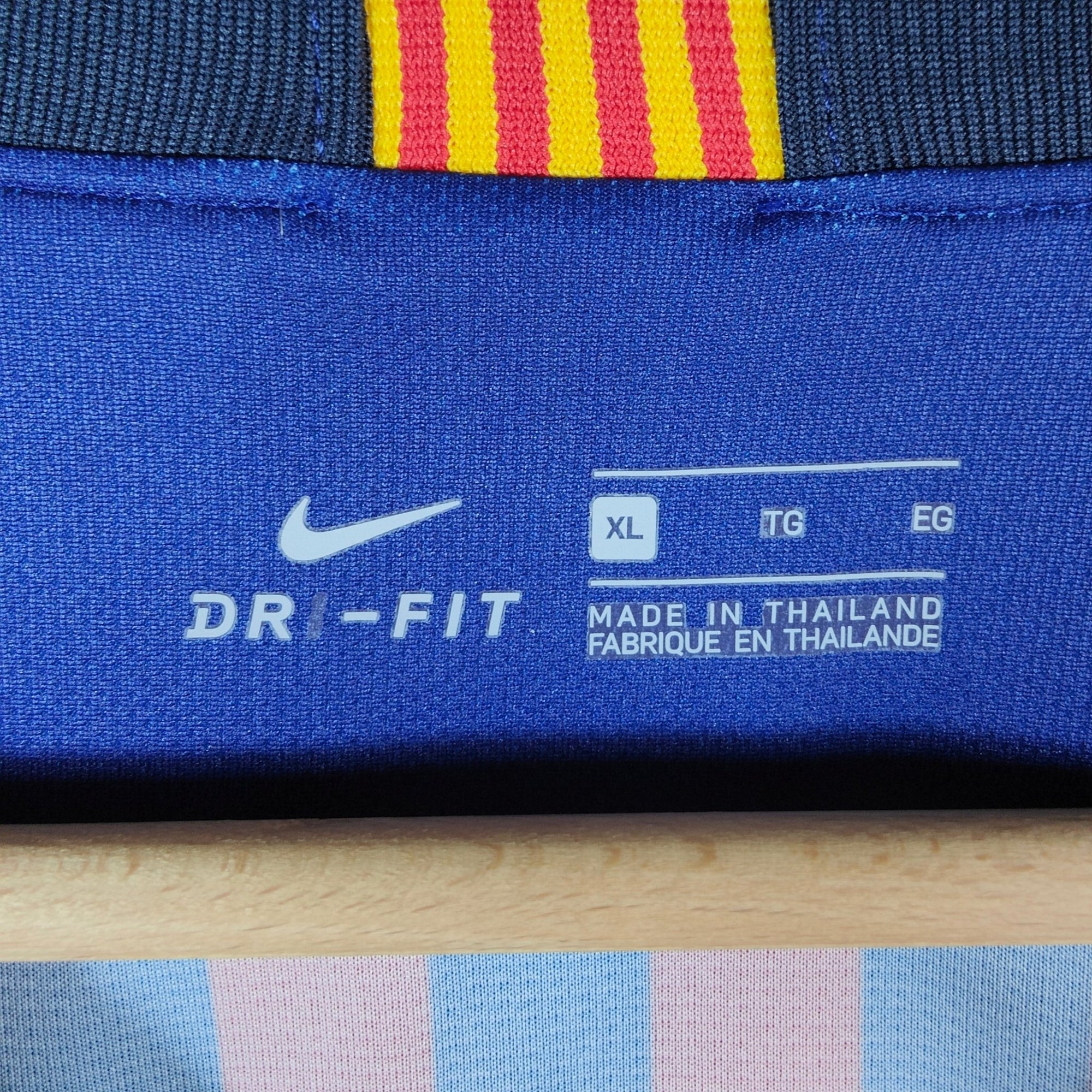 2018 - 19 FC Barcelona Home Shirt Messi 10 - 9.5/10 - (XL) - Eternal Pitch