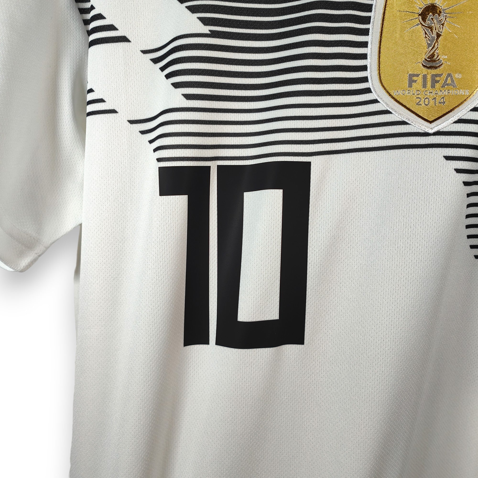 2018 - 19 Germany Home Shirt Özil 10 - 9.5/10 - (L) - Eternal Pitch