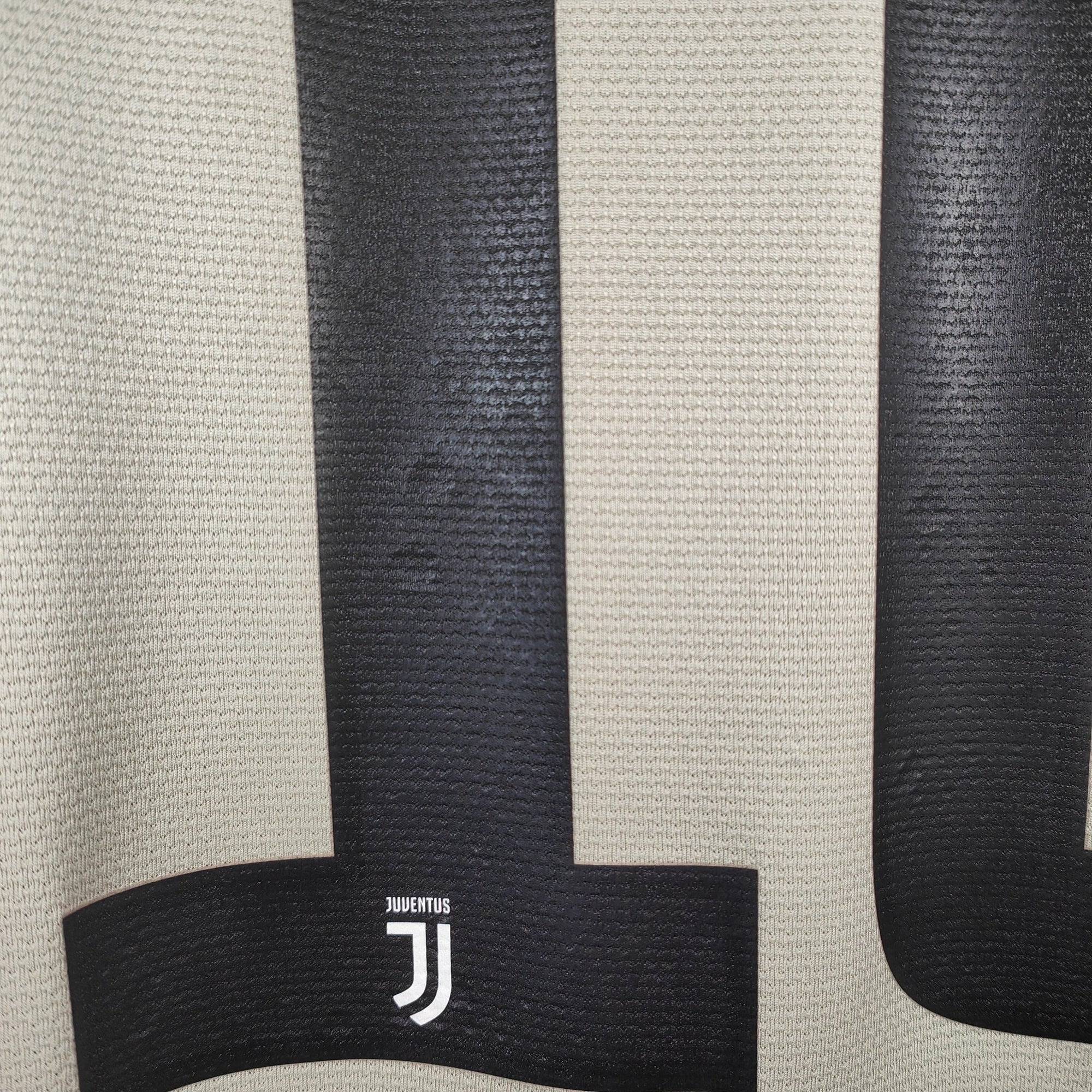 2018 - 19 Juventus Away Shirt Dybala 10 - 8/10 - (L) - Eternal Pitch