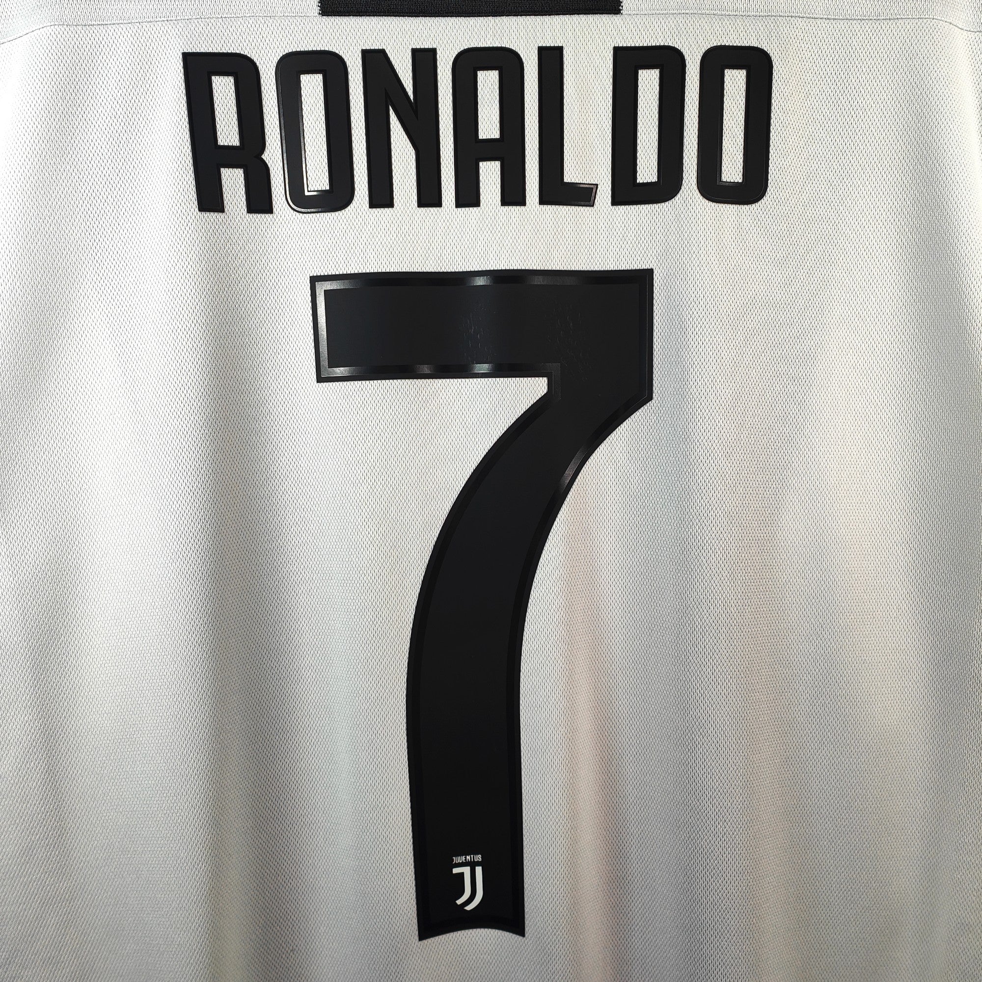 2018 - 19 Juventus Home Shirt Ronaldo 7 - 9.5/10 - (XL) - Eternal Pitch