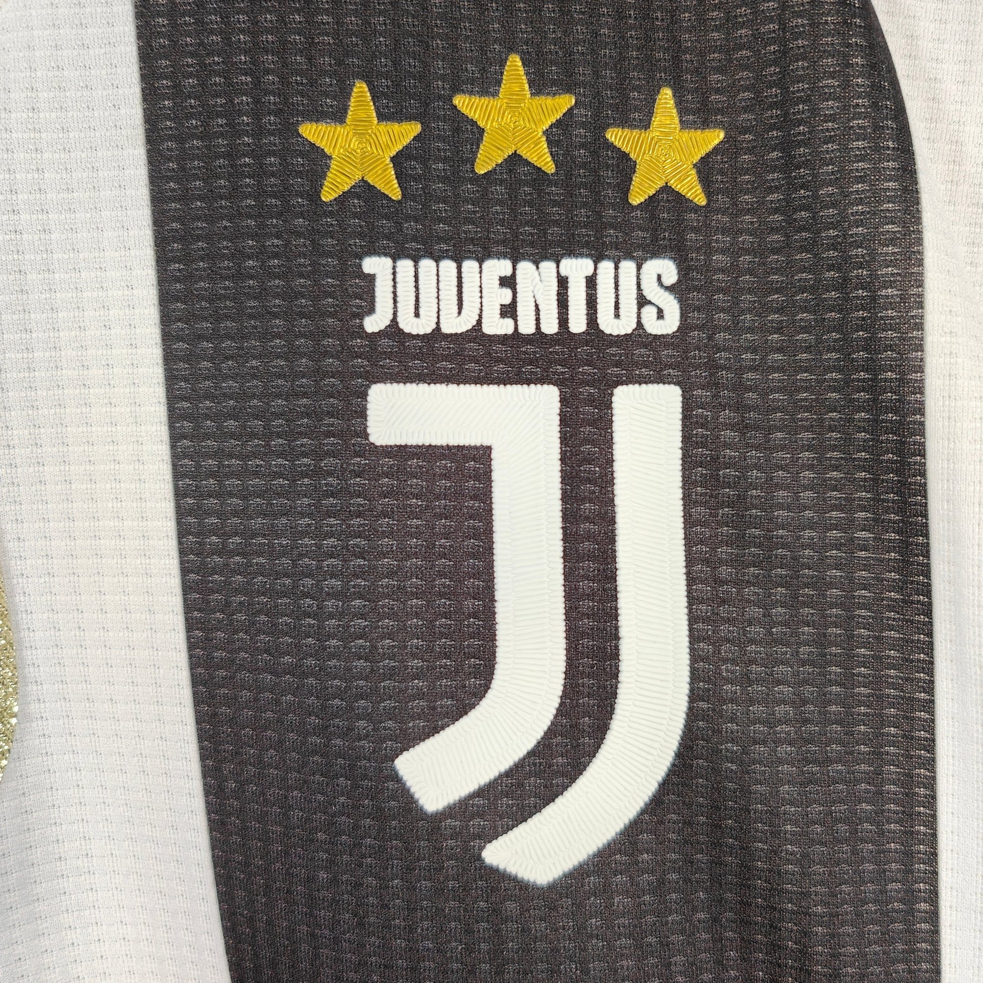 2018 - 19 Juventus Player Version Home Shirt Dybala 10 - 9.5/10 - (M) - Eternal Pitch