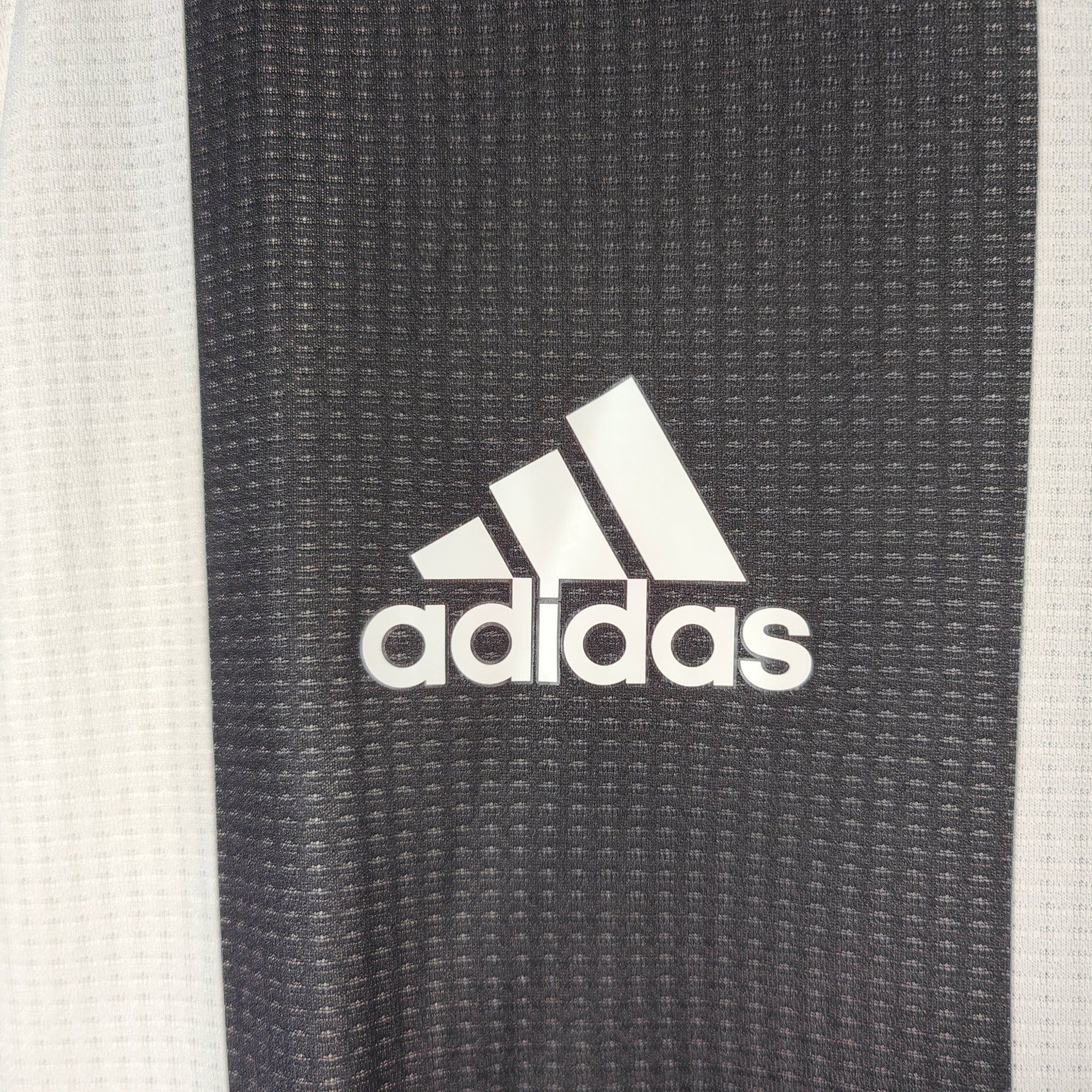 2018 - 19 Juventus Player Version Home Shirt Ronaldo 7 - BNWT - (L) - Eternal Pitch