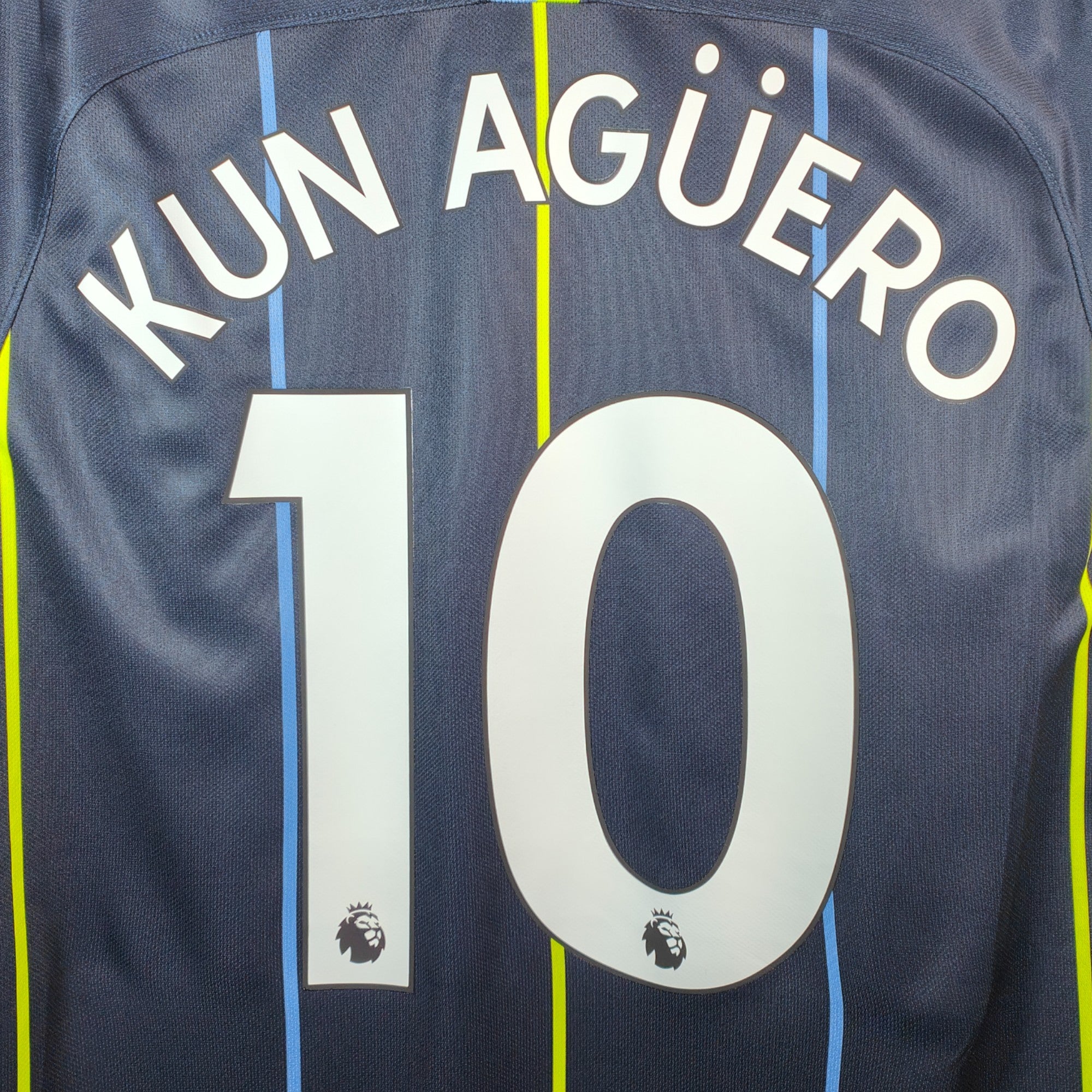 2018 - 19 Manchester City Away Shirt Aguero 10 - 9.5/10 - (M) - Eternal Pitch