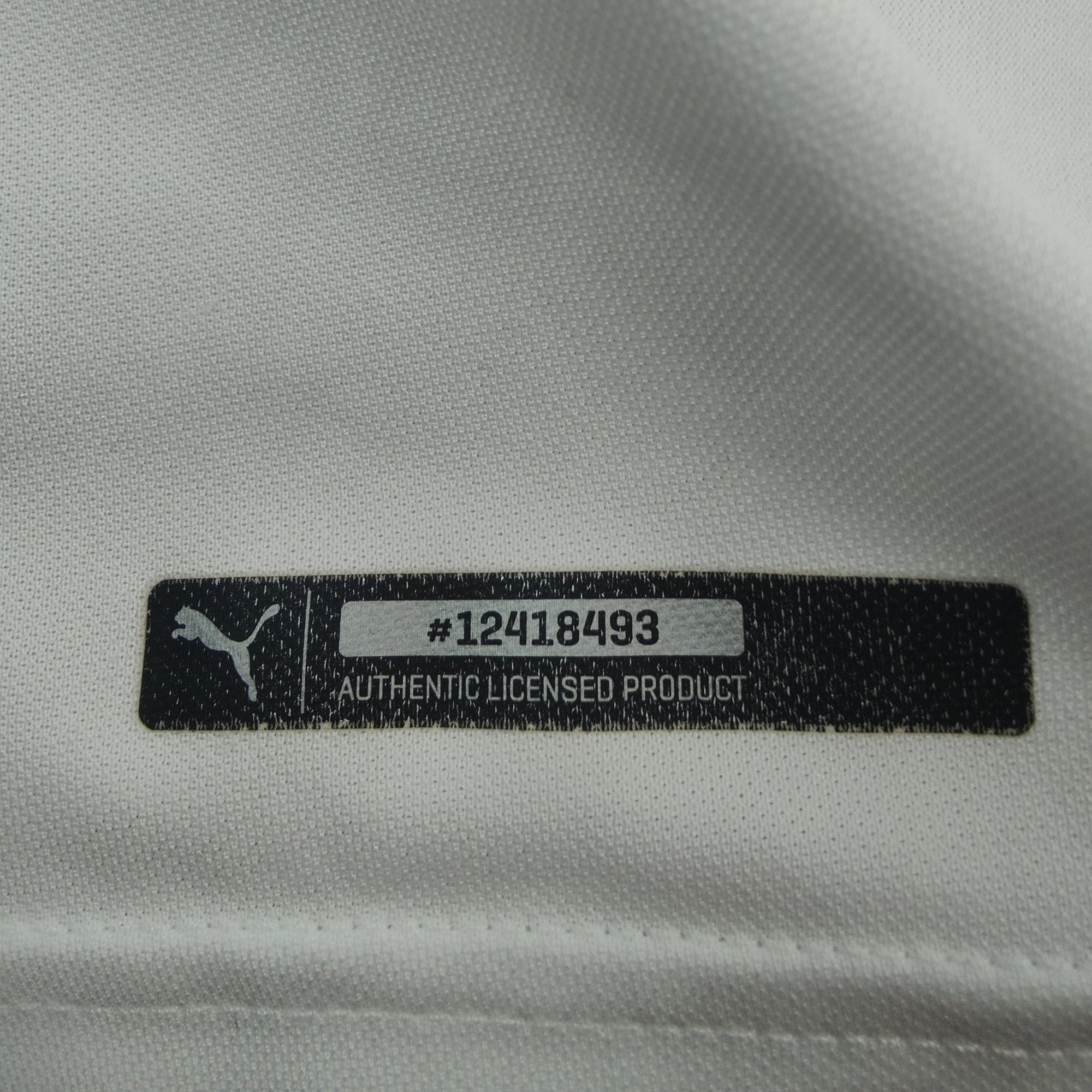 2018 - 19 Olympique Marseille Home Shirt (M) - Eternal Pitch