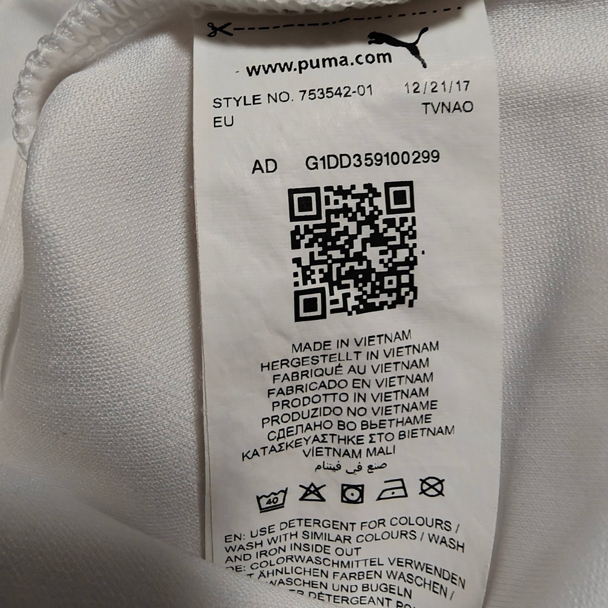 2018 - 19 Olympique Marseille Home Shirt (M) - Eternal Pitch