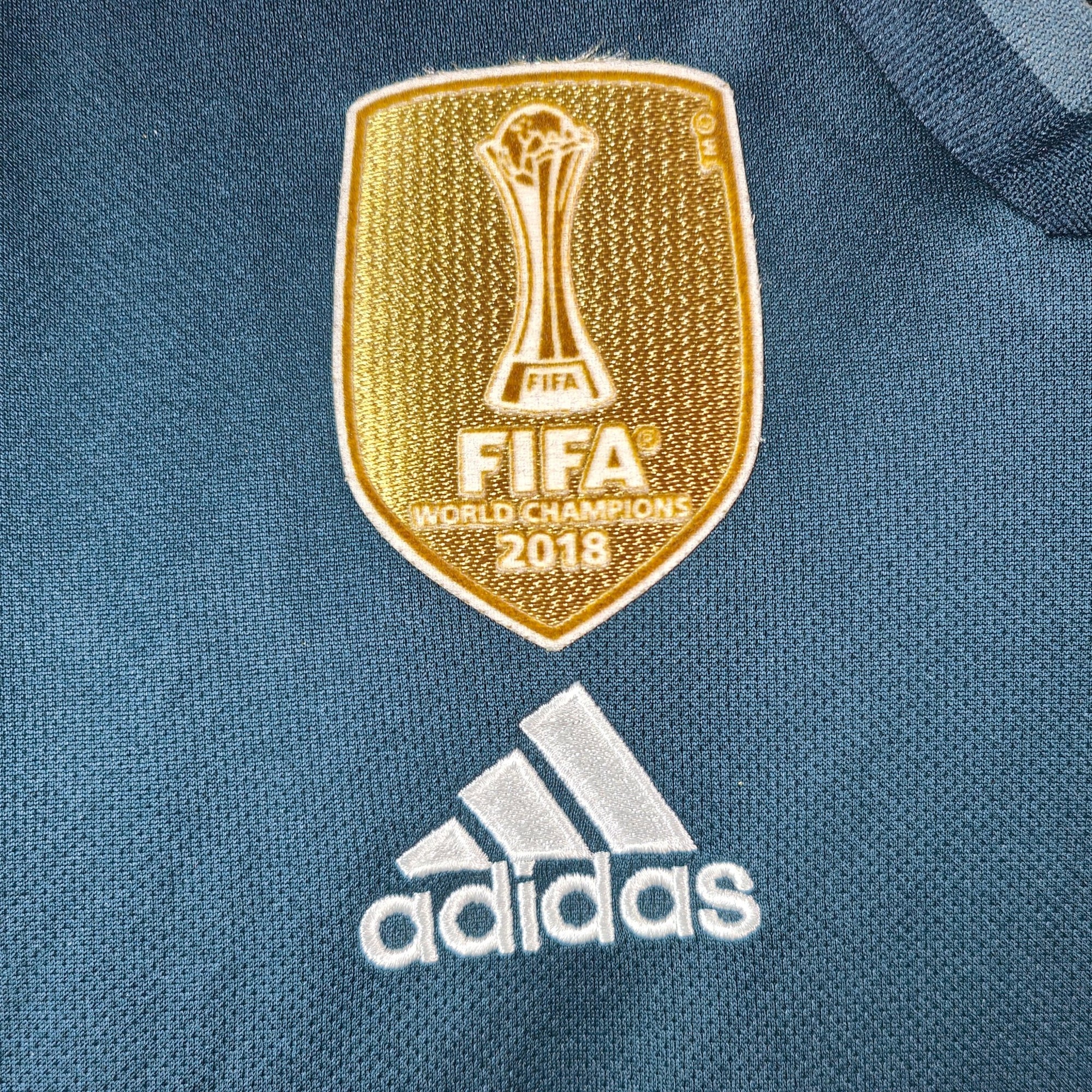 2018 - 19 Real Madrid Away Shirt Sergio Ramos 4 - 9/10 - (M) - Eternal Pitch