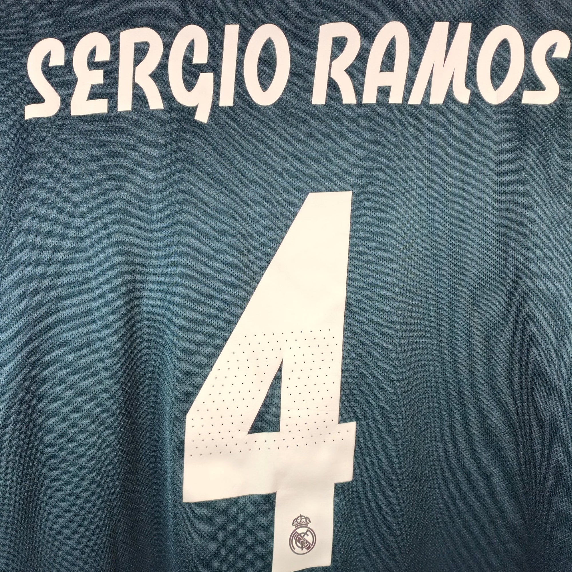 2018 - 19 Real Madrid Away Shirt Sergio Ramos 4 - 9/10 - (M) - Eternal Pitch