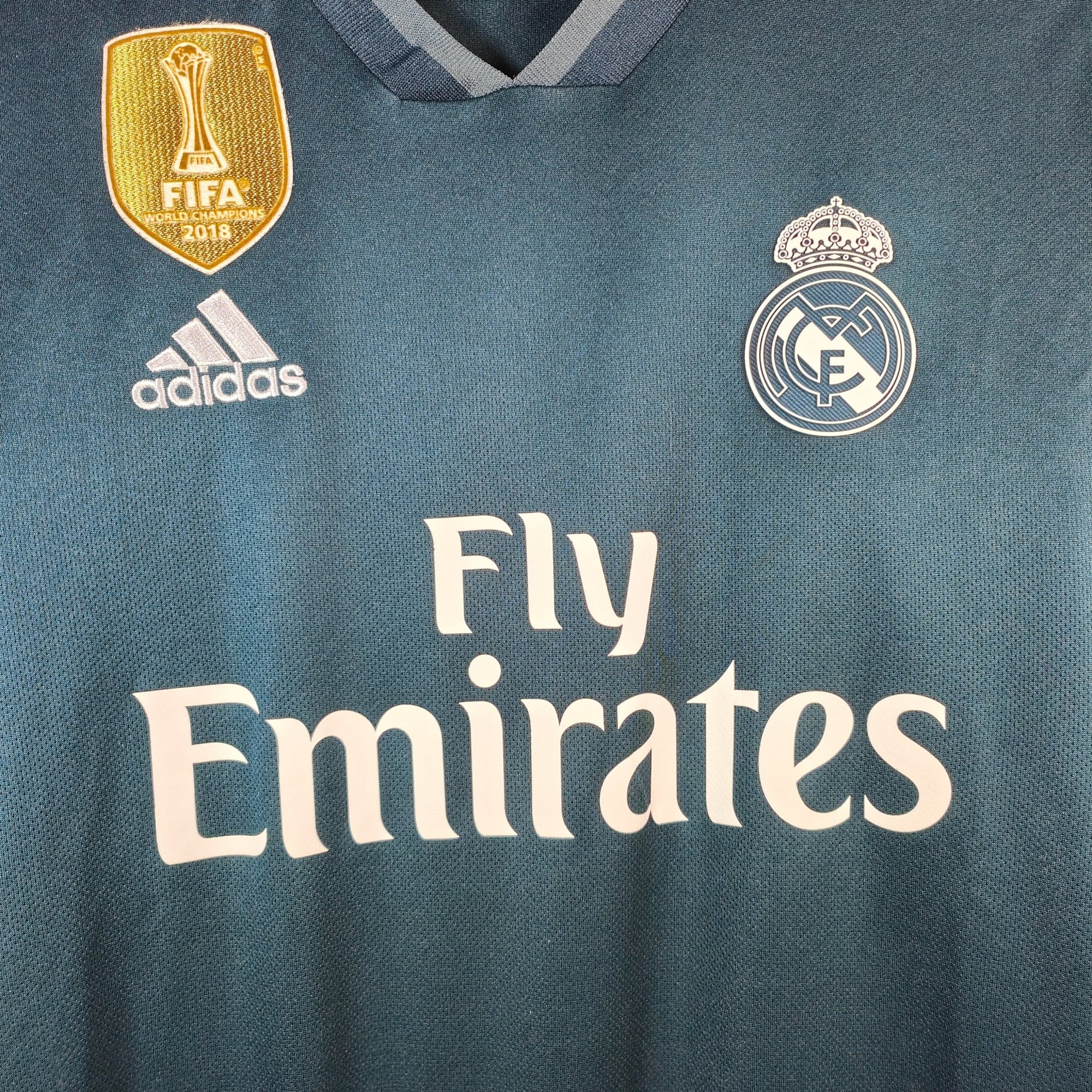 2018 - 19 Real Madrid Away Shirt Sergio Ramos 4 - 9/10 - (M) - Eternal Pitch