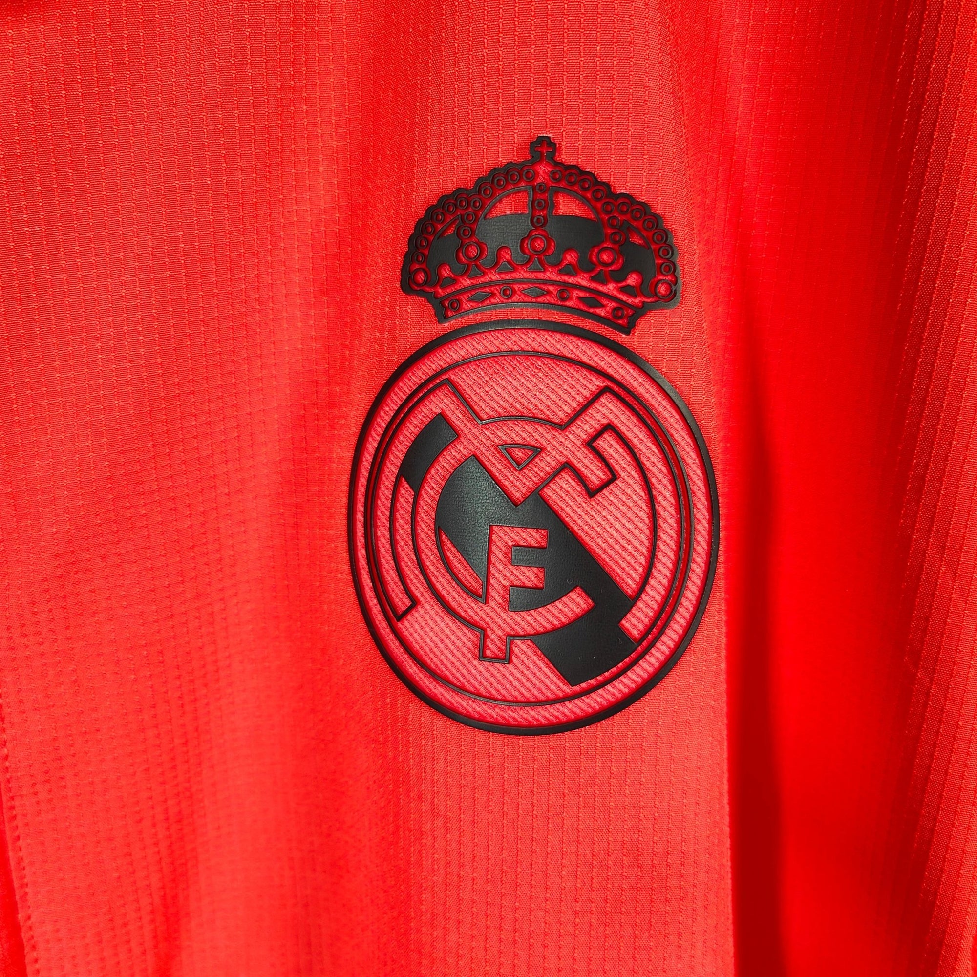 2018 - 19 Real Madrid Vest - 8/10 - (S) - Eternal Pitch