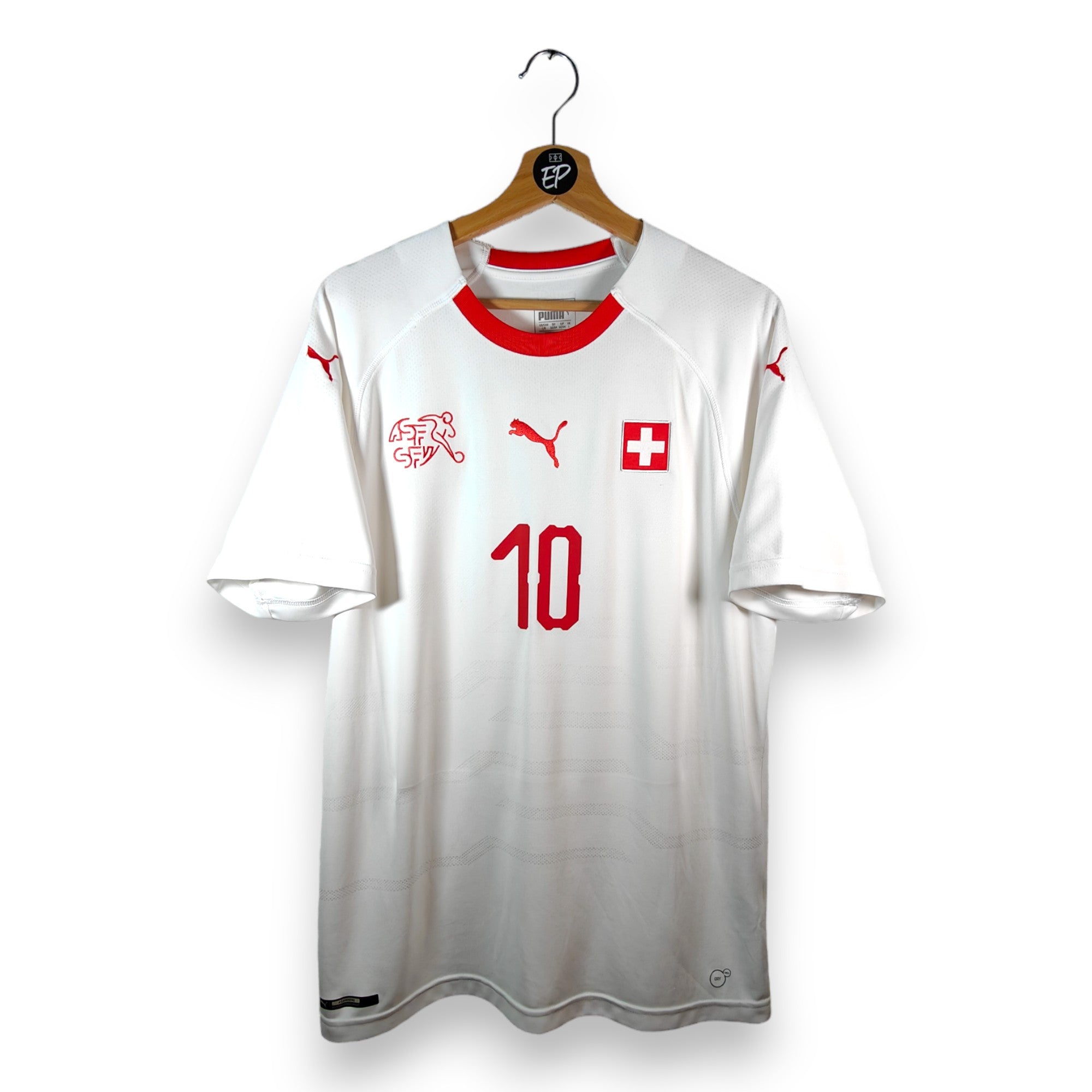 2018 - 19 Switzerland Away Shirt Xhaka 10 (L) - Eternal Pitch