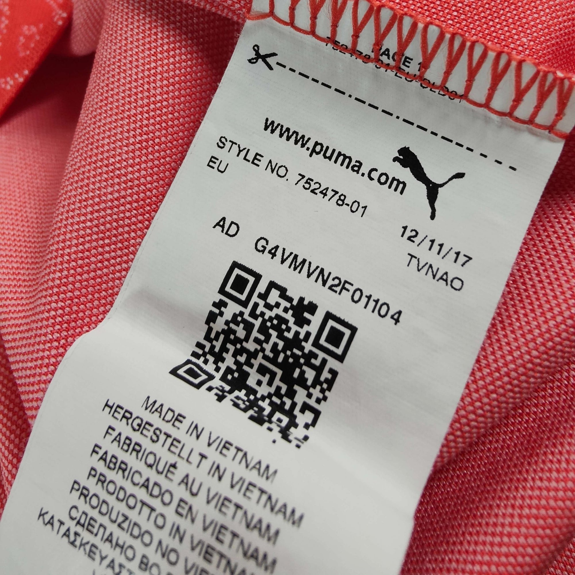 2018 - 20 Switzerland Home Shirt Shaqiri 23 - 9.5/10 - (M) - Eternal Pitch