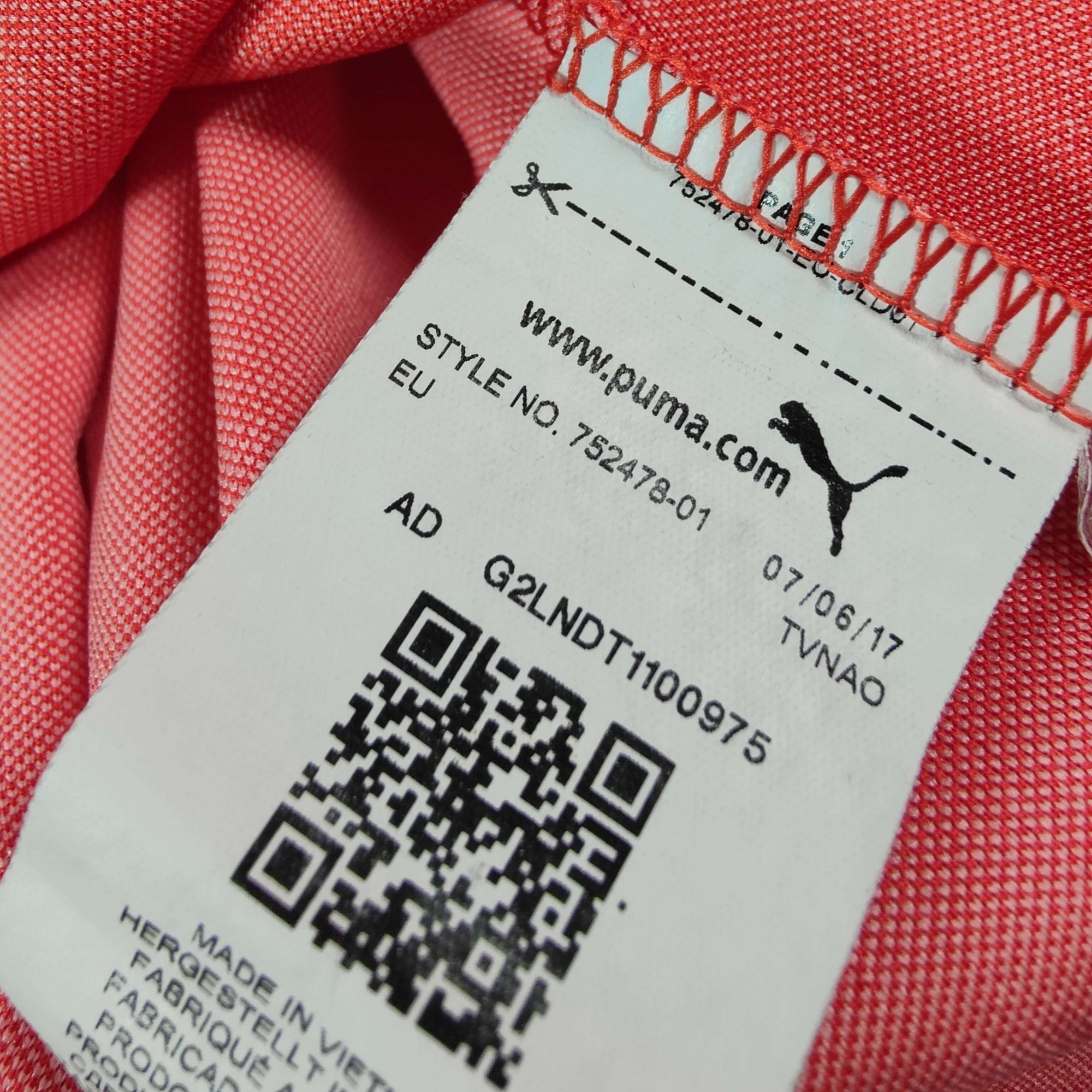 2018 - 20 Switzerland Home Shirt Shaqiri 23 - 9.5/10 - (S) - Eternal Pitch