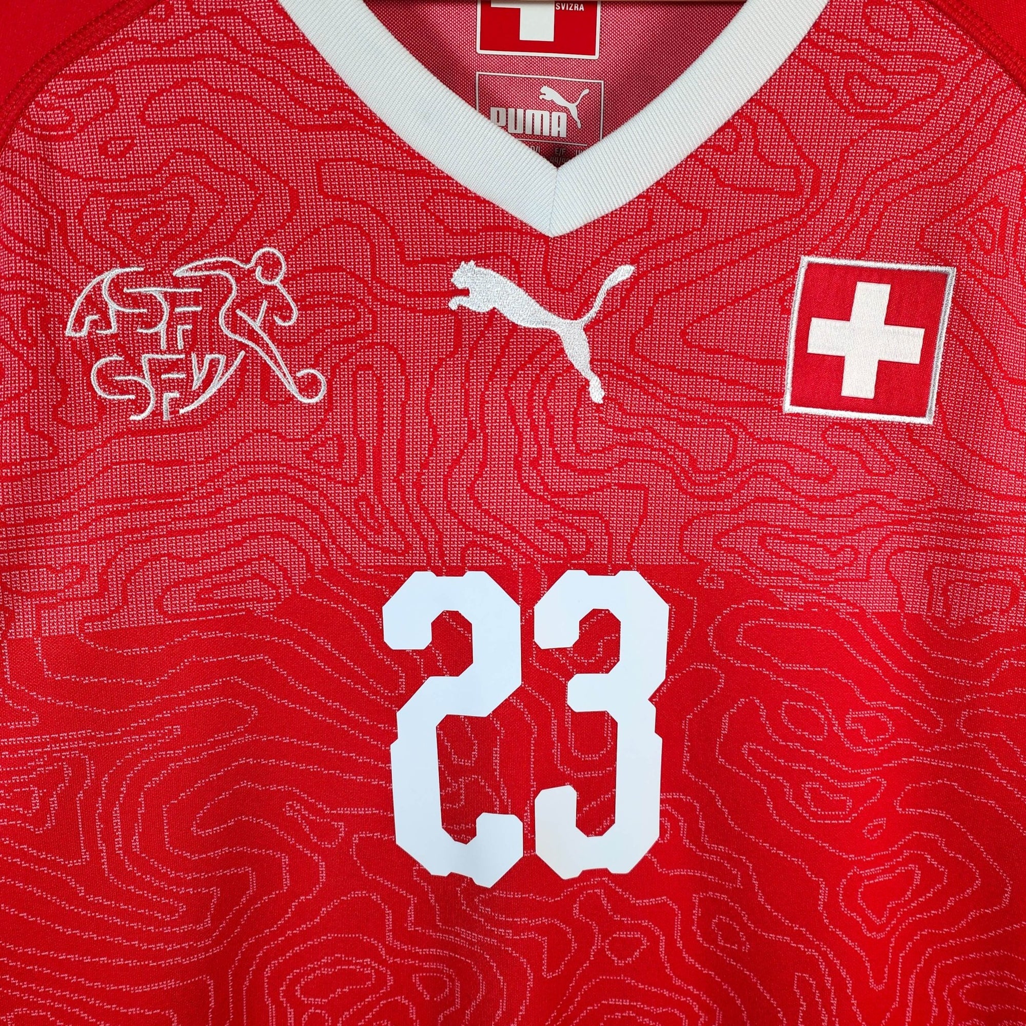 2018 - 20 Switzerland Home Shirt Shaqiri 23 - 9.5/10 - (S) - Eternal Pitch