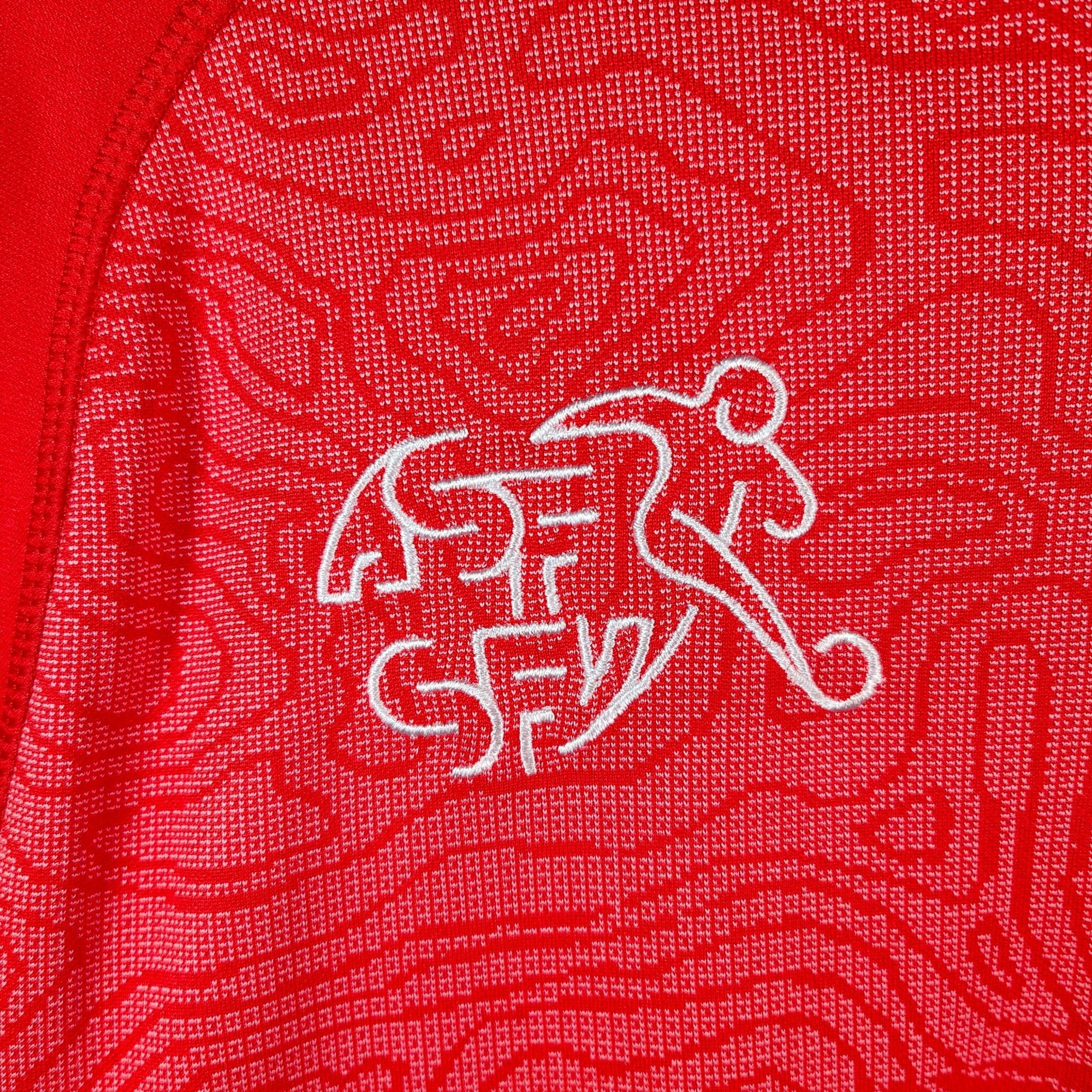 2018 - 20 Switzerland Home Shirt Xhaka 10 - 9.5/10 - (M) - Eternal Pitch