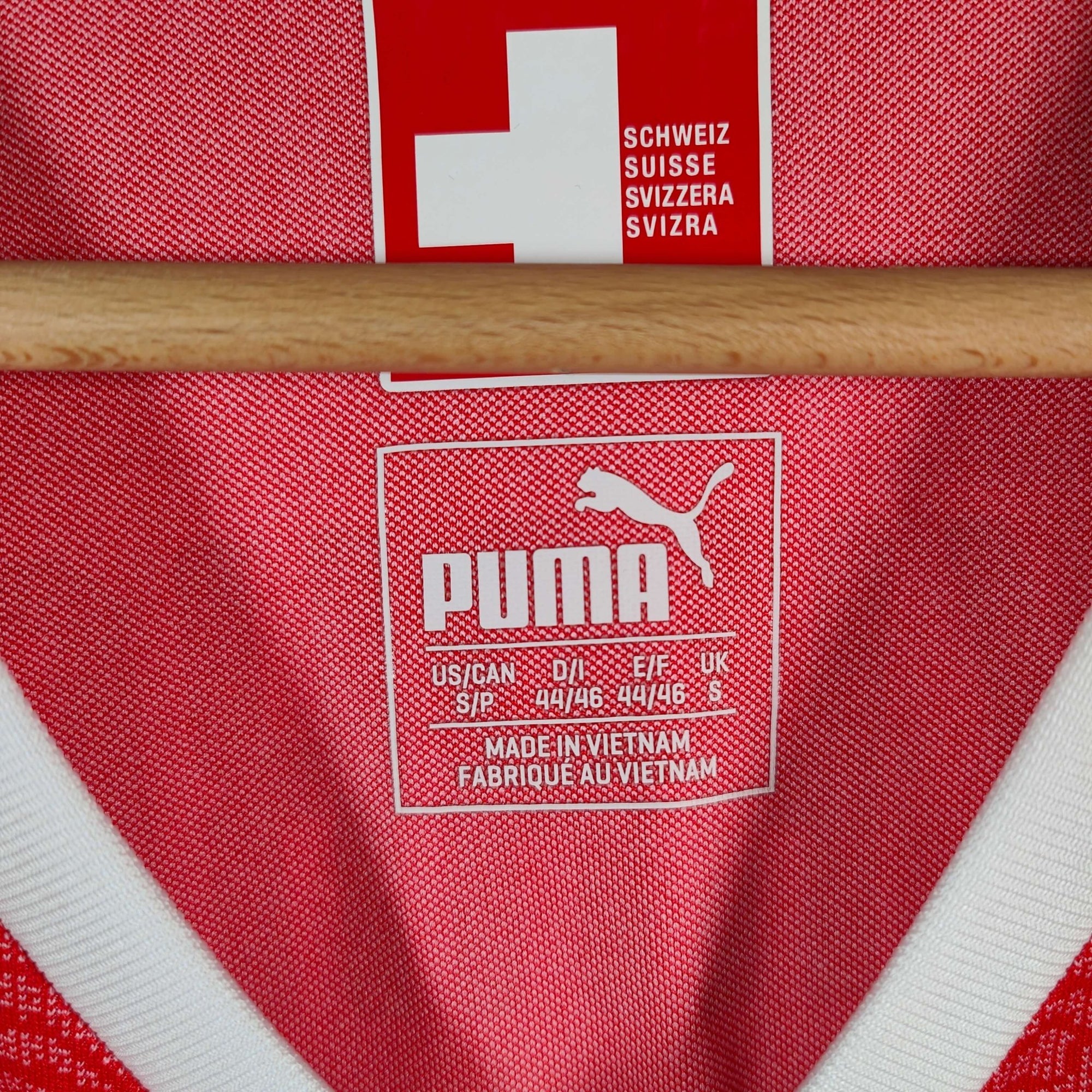 2018 - 20 Switzerland Home Xhaka 10 - 9.5/10 - (S) - Eternal Pitch